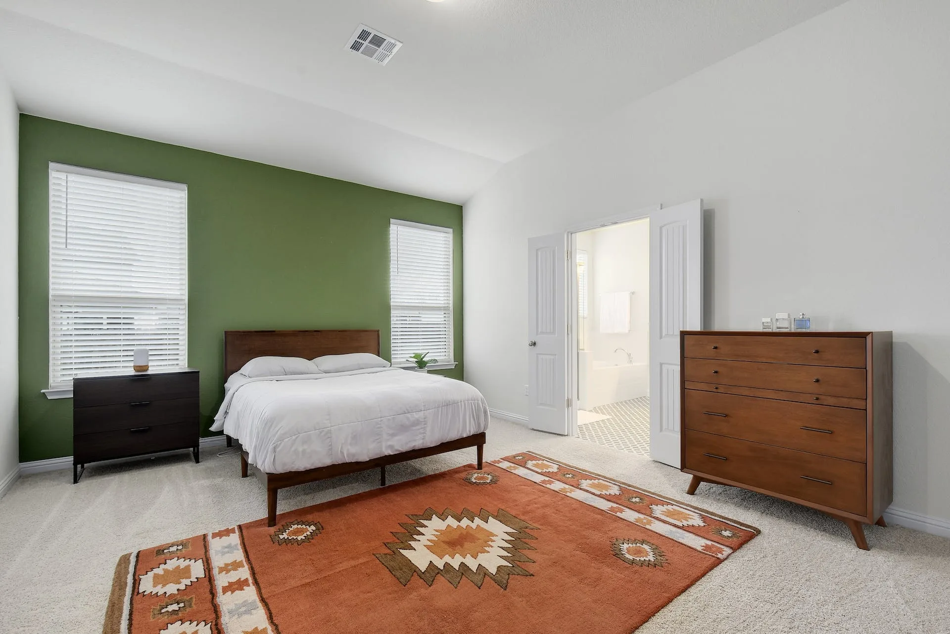 8206 Dampton Ln, Austin, Texas 78744 photo 15