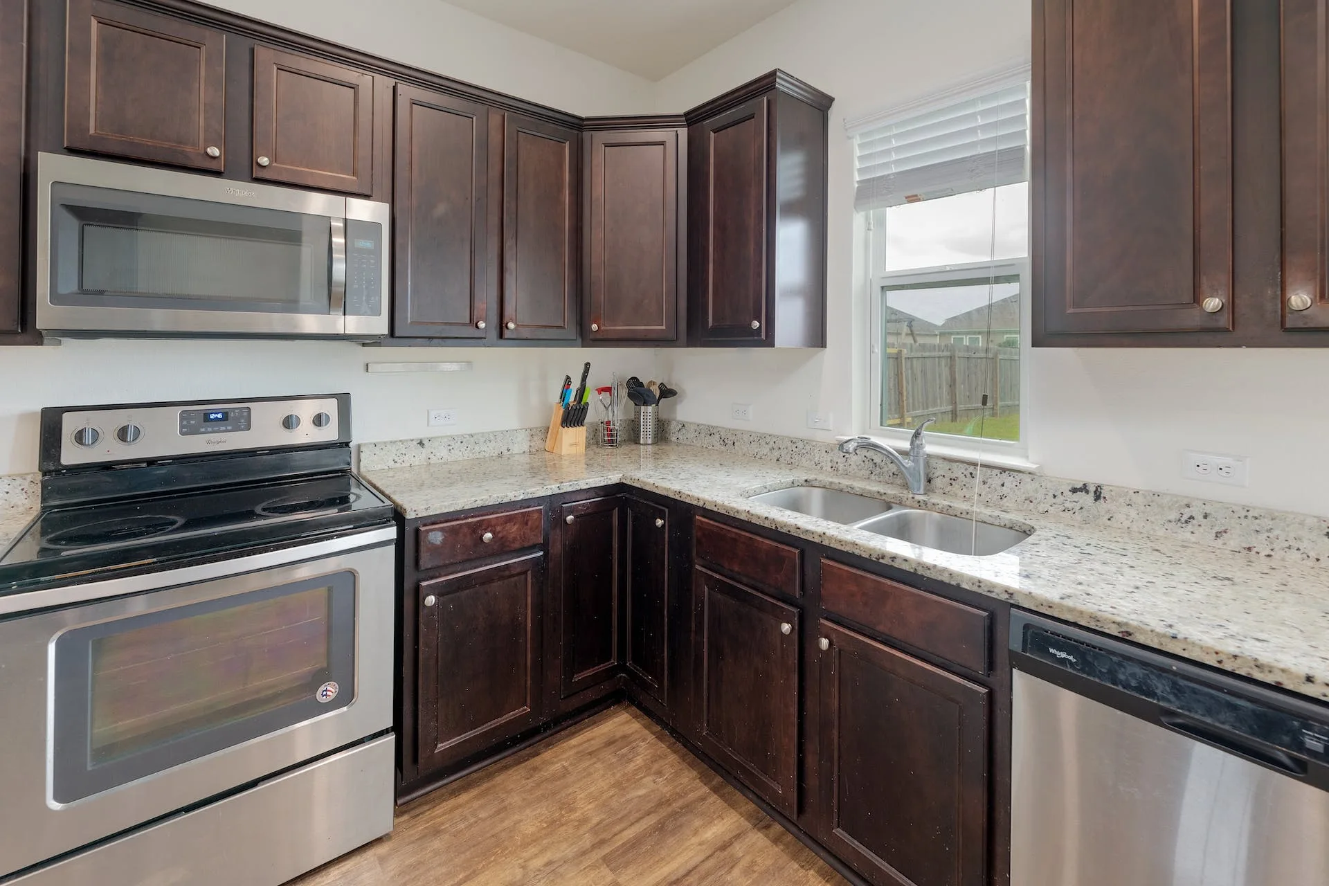 13912 Mark Christopher Way, Manor photo 11