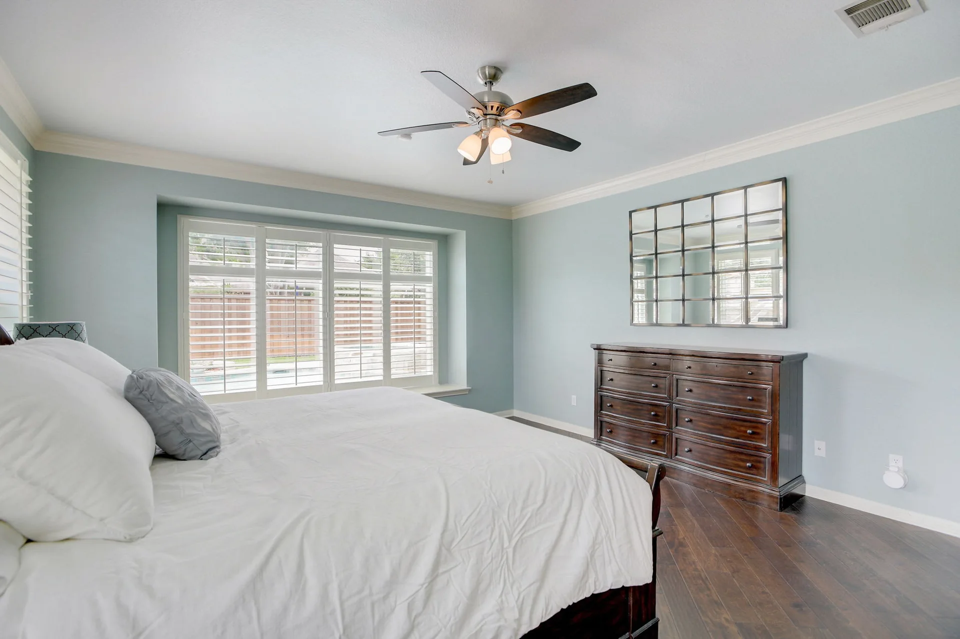 Captivating Cul-de-Sac Home in River Place with Upgrades & Sparkling Pool/Spa! photo 31