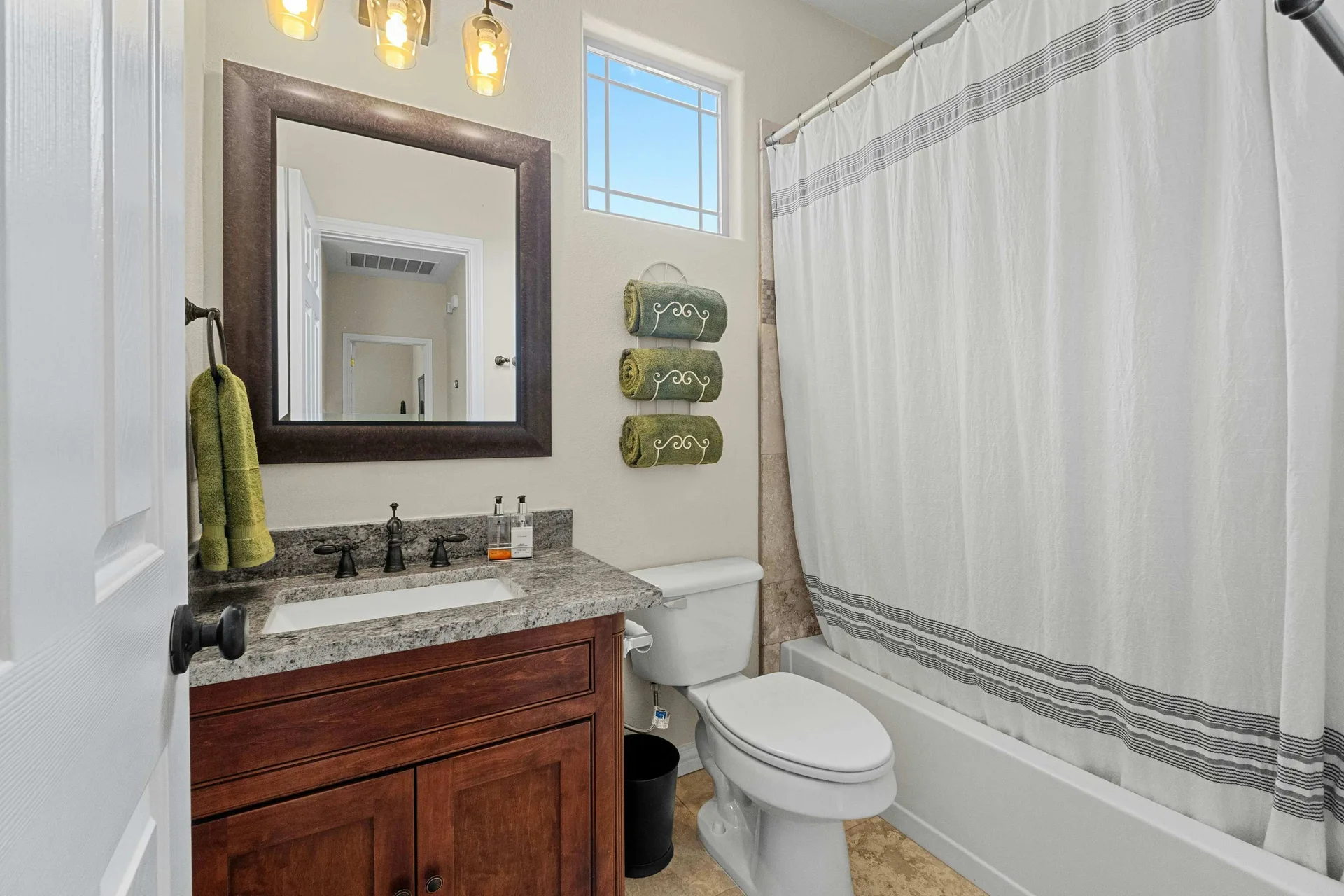 Modern Crestview Two-story Home: Updated Primary Bath, New Roof – Investor Friendly! photo 26