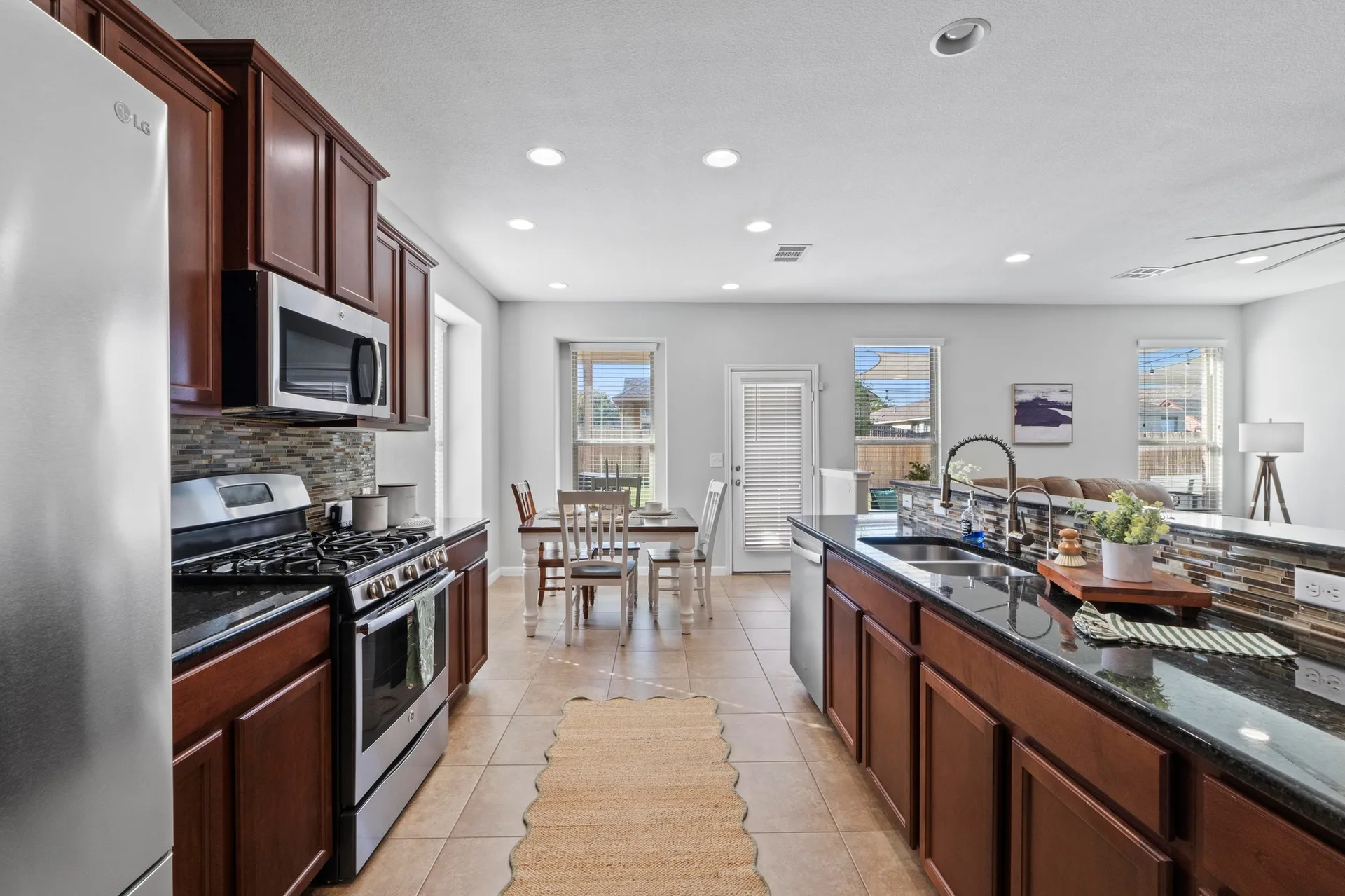 Charming Magnolia Creek Gem – Dream Kitchen, Serene Owner’s Suite & Outdoor Oasis! photo 11