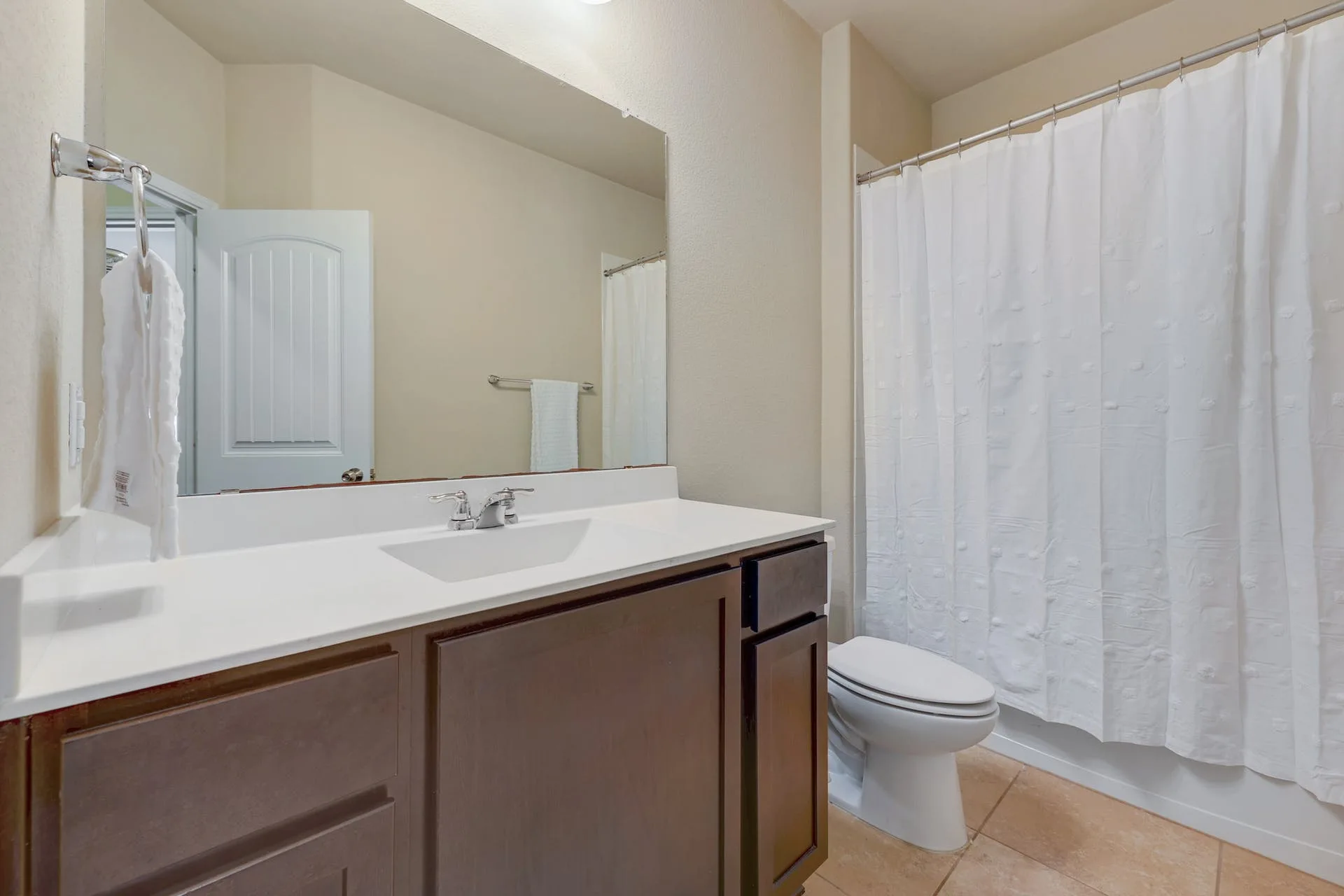 141 Serrano St, Georgetown, Texas 78628 photo 28