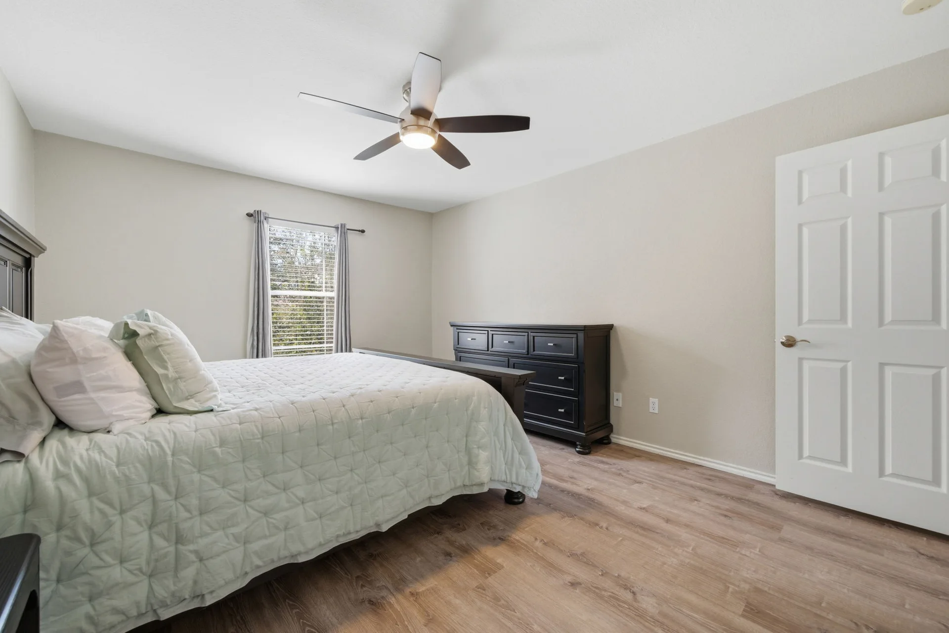 Elegantly Updated Lakeway Retreat w/ New Roof photo 42