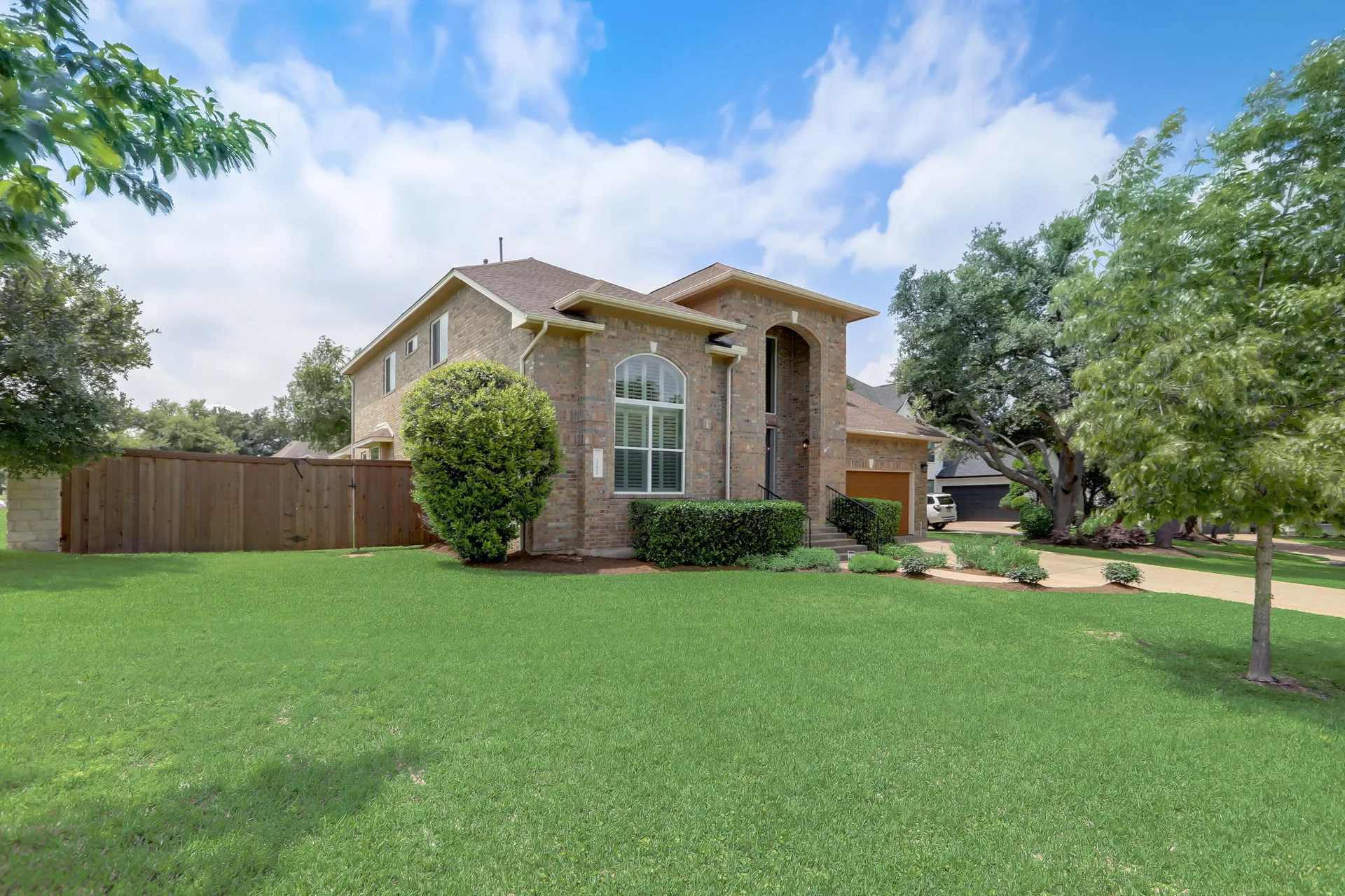 Captivating Cul-de-Sac Home in River Place with Upgrades & Sparkling Pool/Spa! photo 5