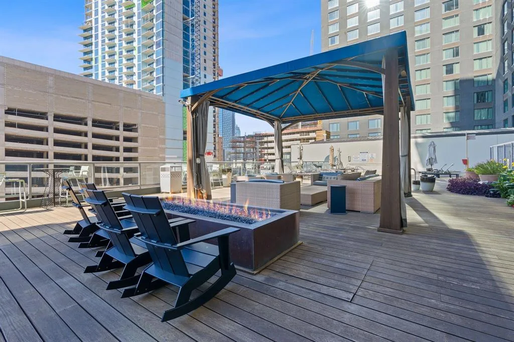 Rare SW Corner Condo w/ Unobstructed Lady Bird Lake Views | The Shore photo 47