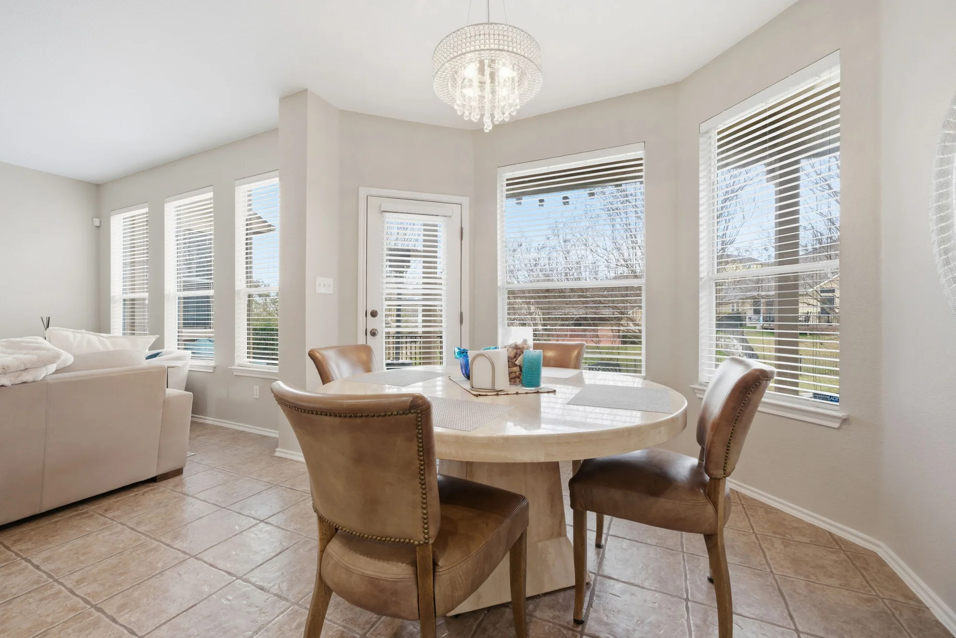 Elegantly Updated Lakeway Retreat w/ New Roof photo 20