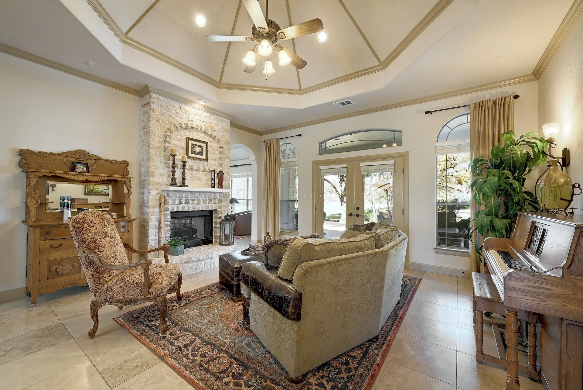 228 Oak Branch Dr, Georgetown, Texas 78633 photo 4