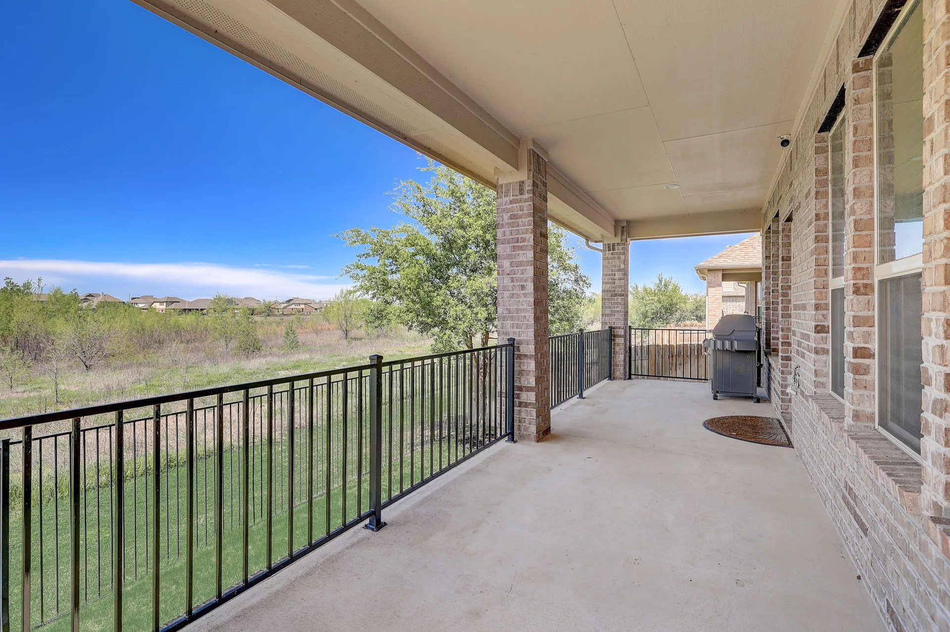 Charming single-story home in the desirable Paloma Lake in RR that backs to a greenbelt! photo 35