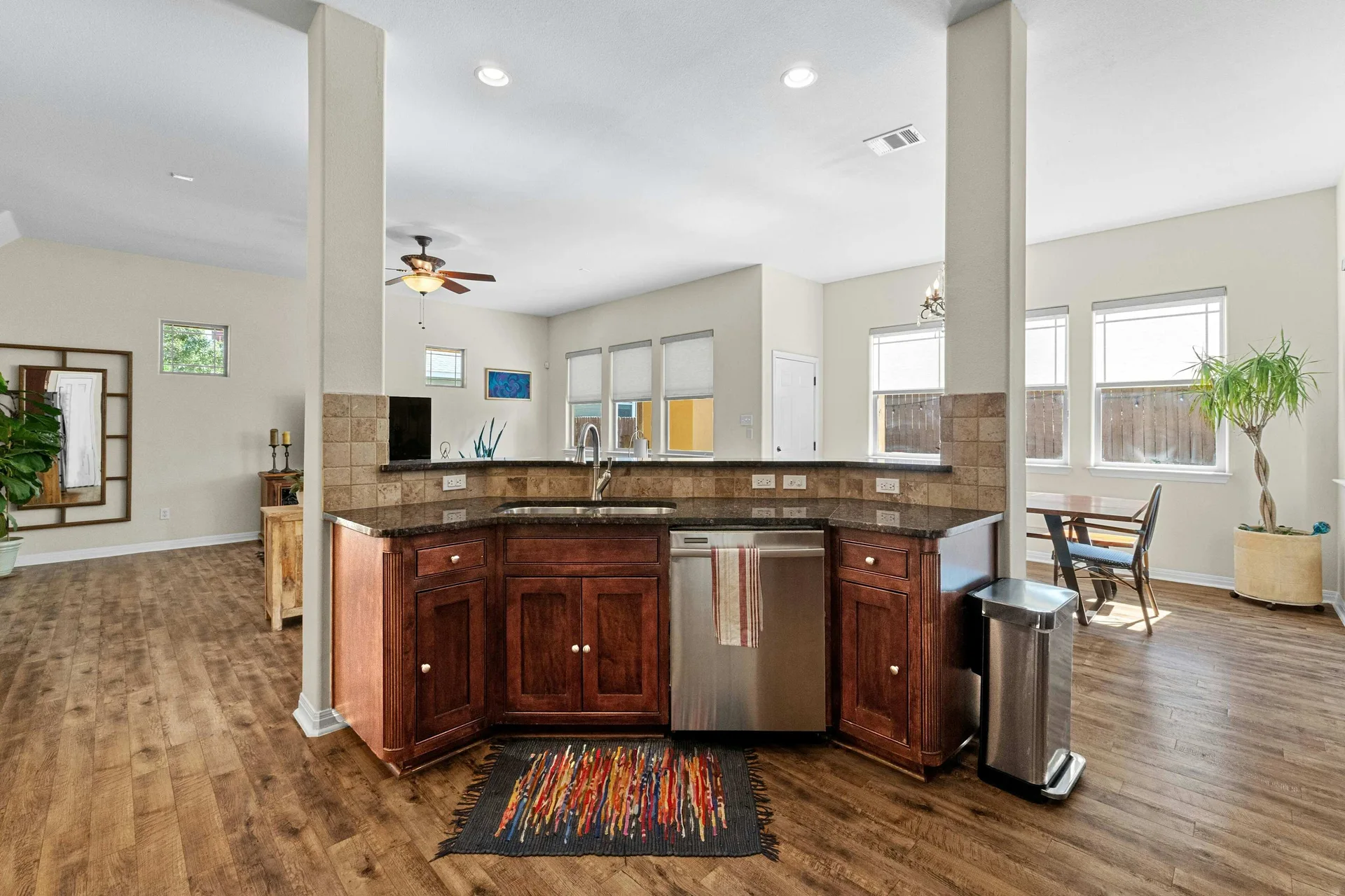 Modern Crestview Two-story Home: Updated Primary Bath, New Roof – Investor Friendly! photo 15