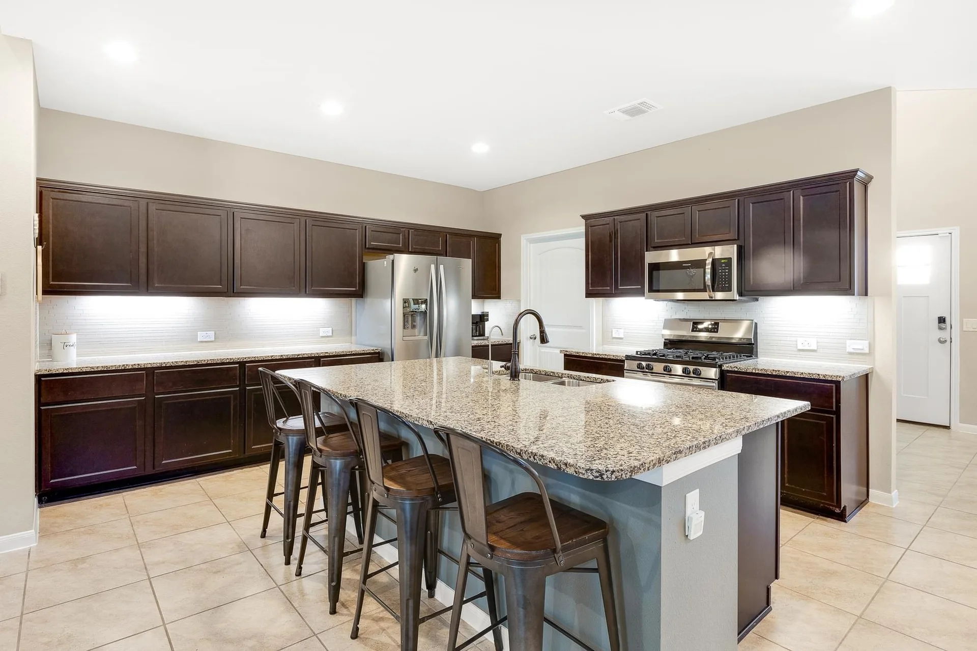 Exceptionally rare and meticulously cared-for home, nestled against the breathtaking backdrop of McKinney Falls State Park! photo 14