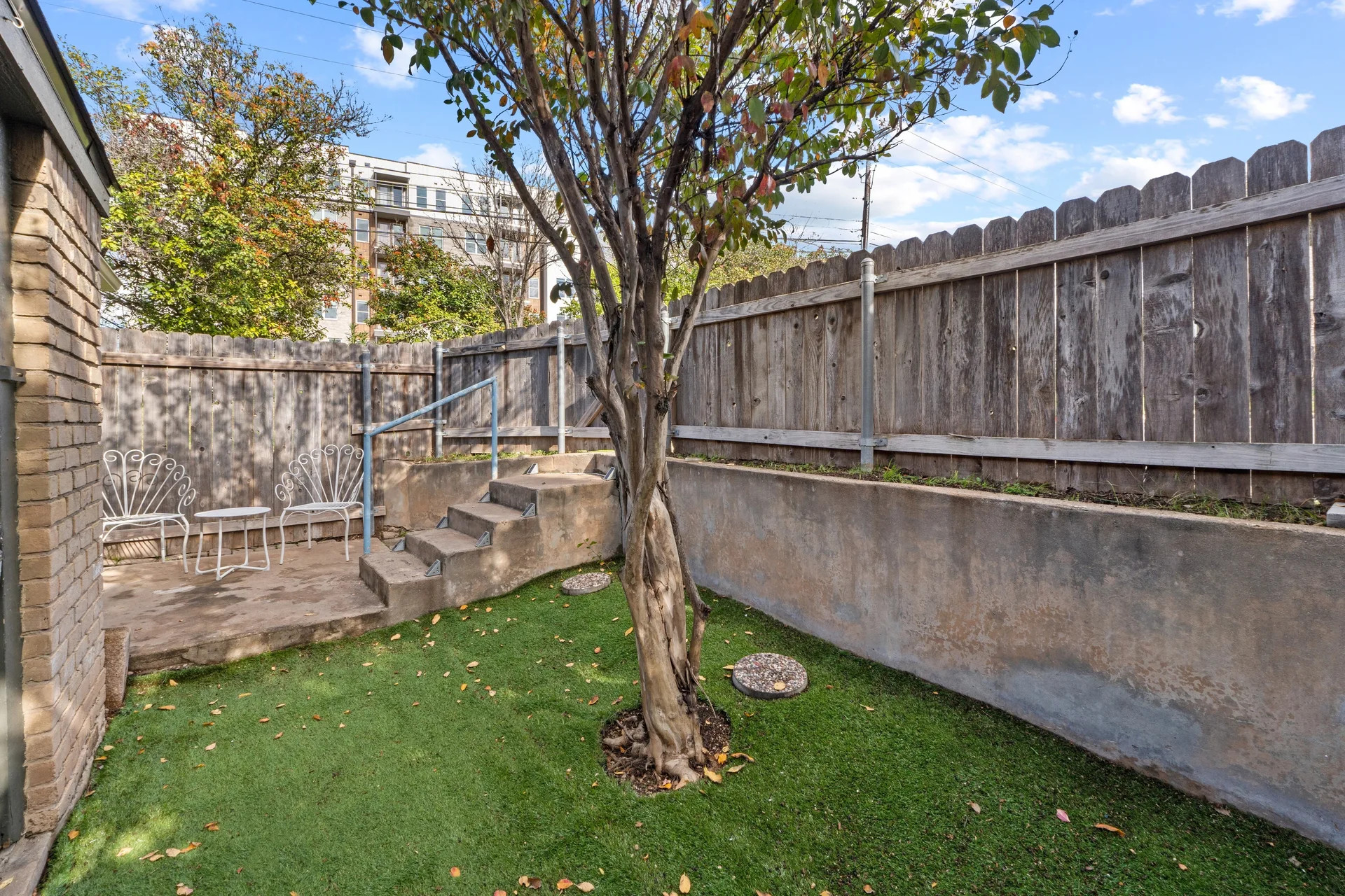 Bright & Chic Corner Lot Home in Coppertree Condos photo 20