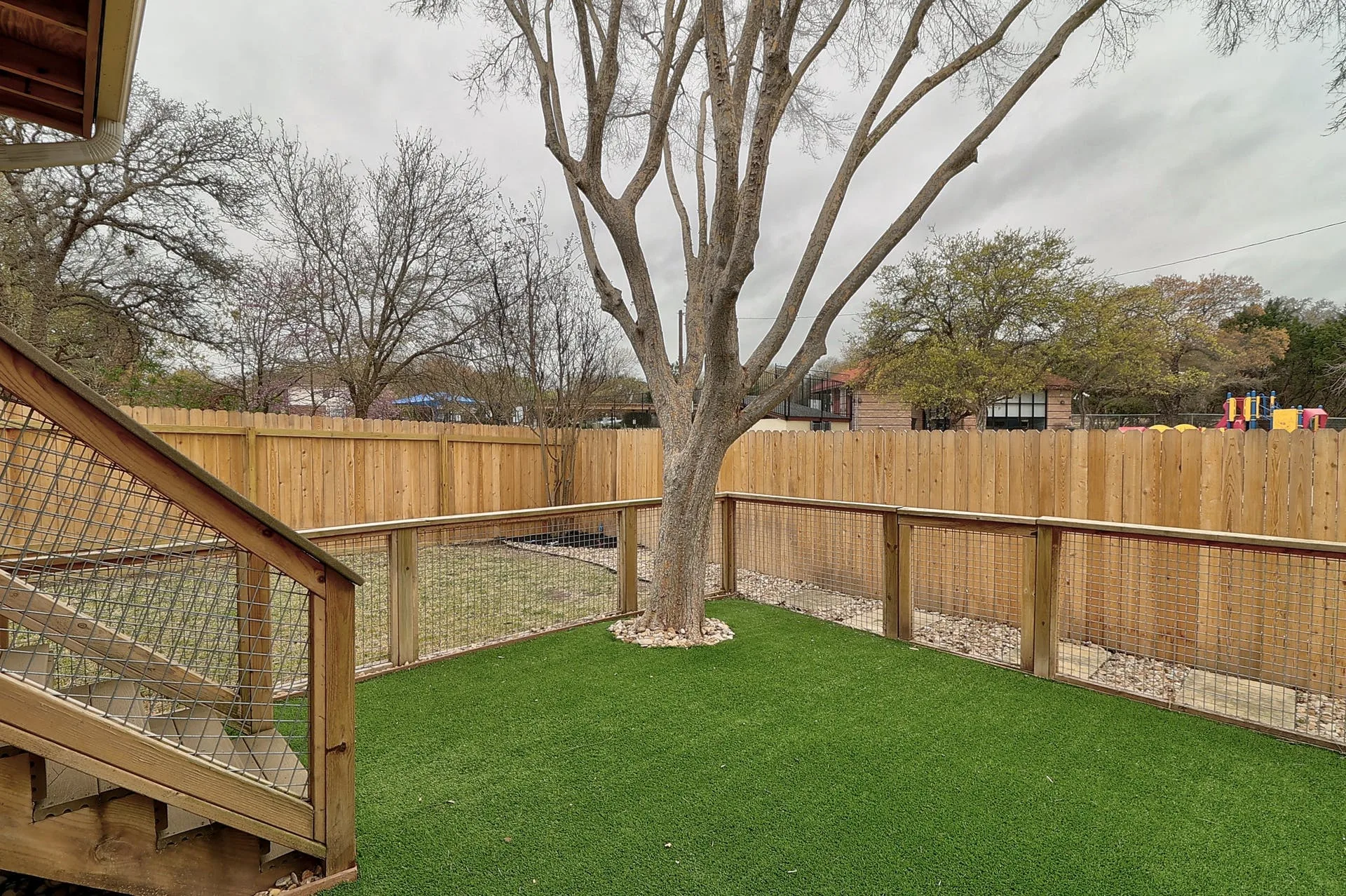 2432 Falcon Dr photo 29