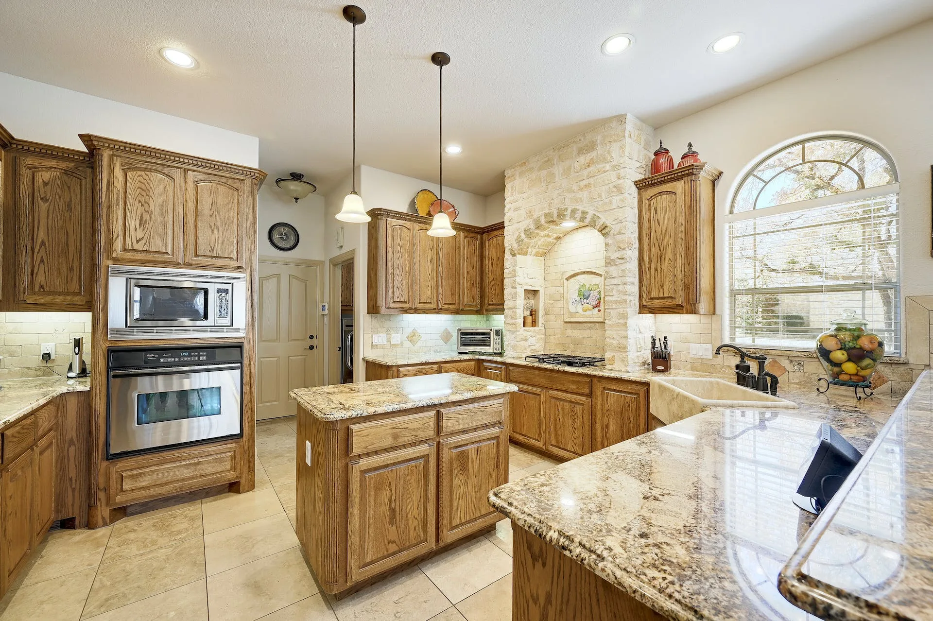 228 Oak Branch Dr, Georgetown, Texas 78633 photo 9