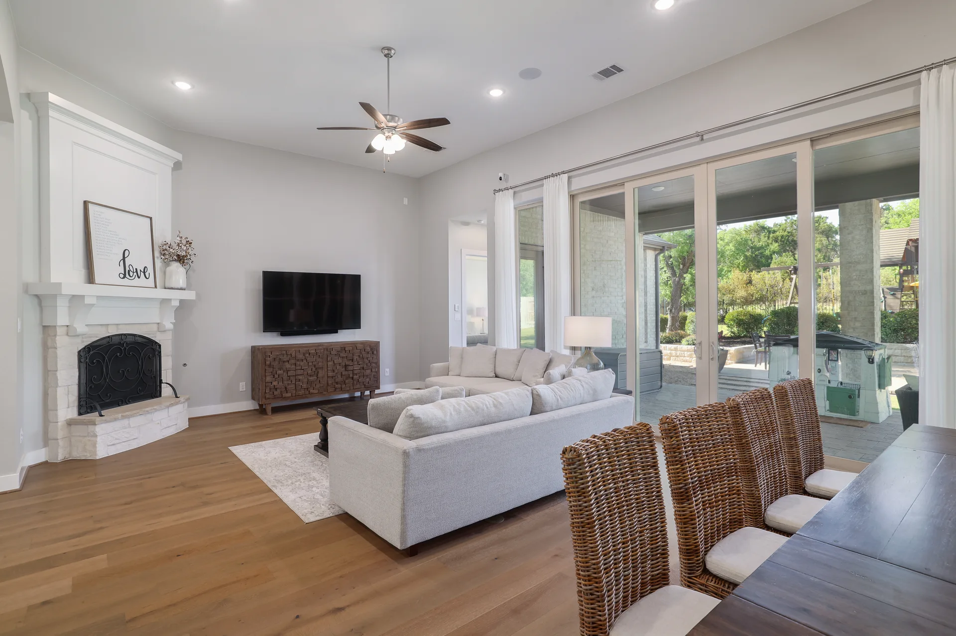 Greenbelt Beauty in Mason Hills with Media Room & 3-Car Garage photo 5