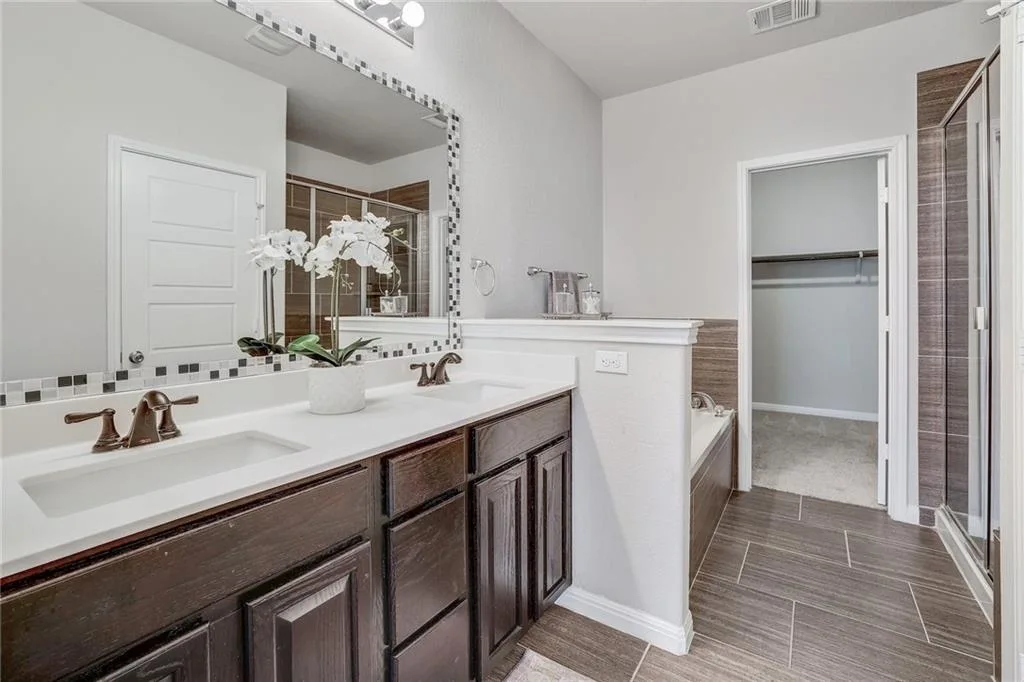 Modern Corner Lot Townhome in Coveted Carrington Court! photo 15