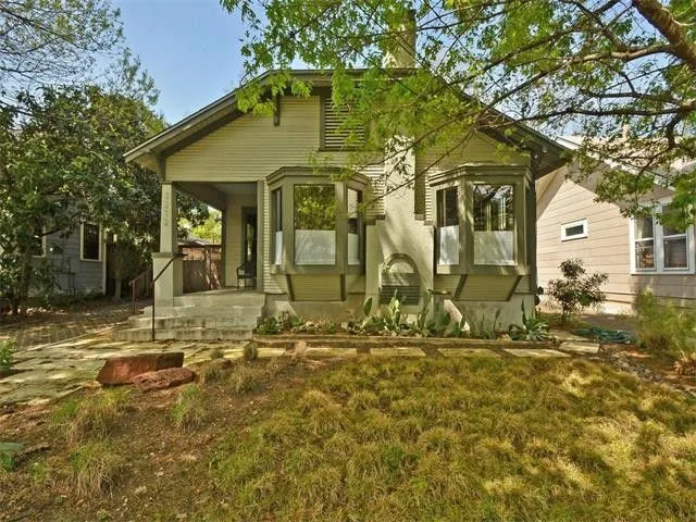 3212 Harris Park Ave