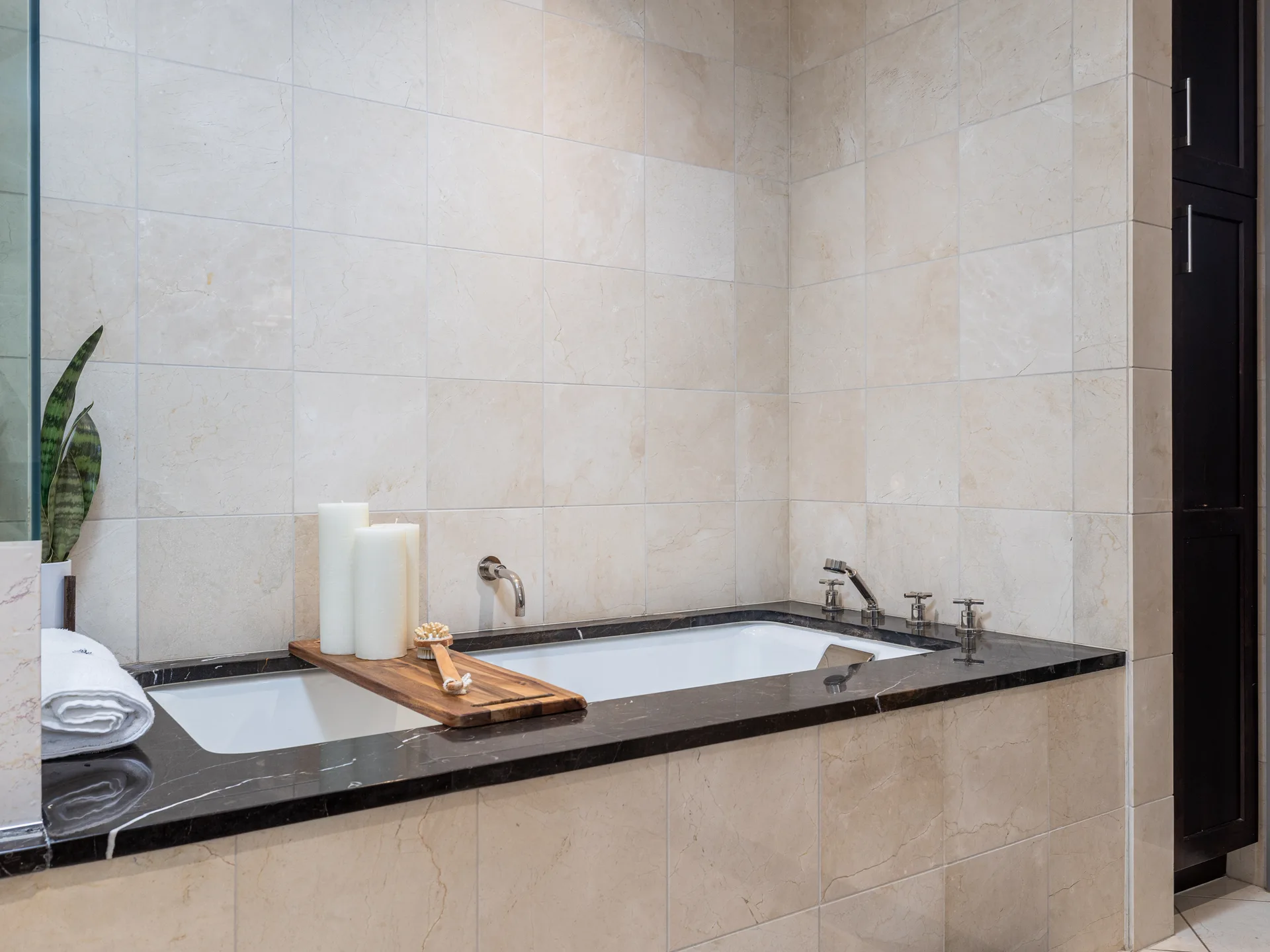 Sophisticated 17th-Floor Condo at Four Seasons Austin | Luxury High-Rise Living Steps from Lady Bird Lake photo 19