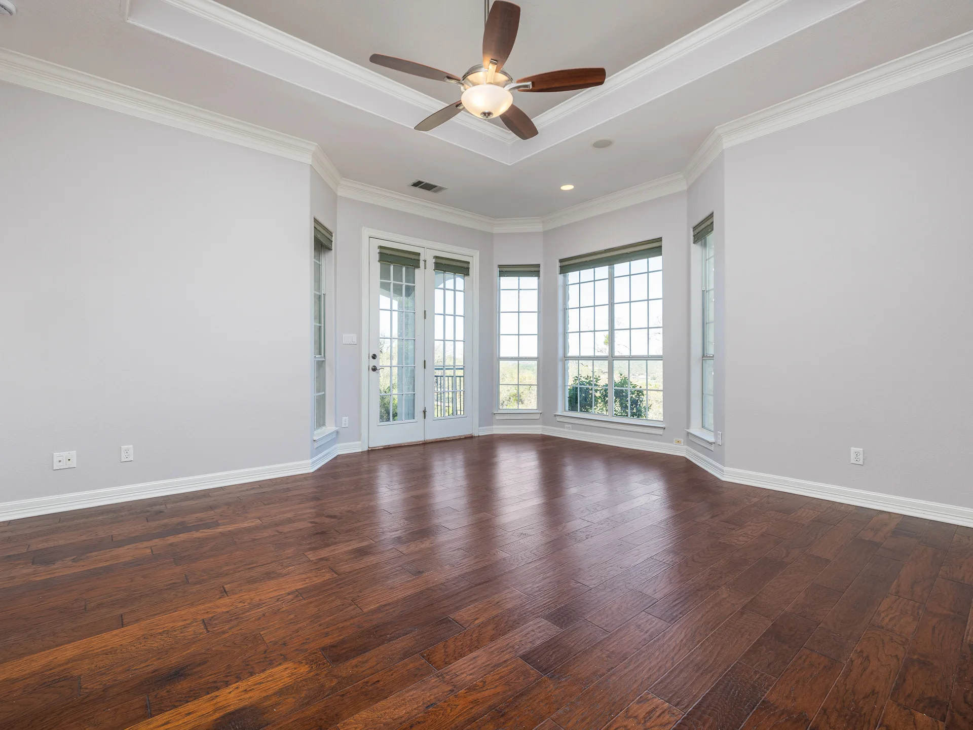 River Place Luxury Lease Opportunity | Pool + Golf Course Views photo 21