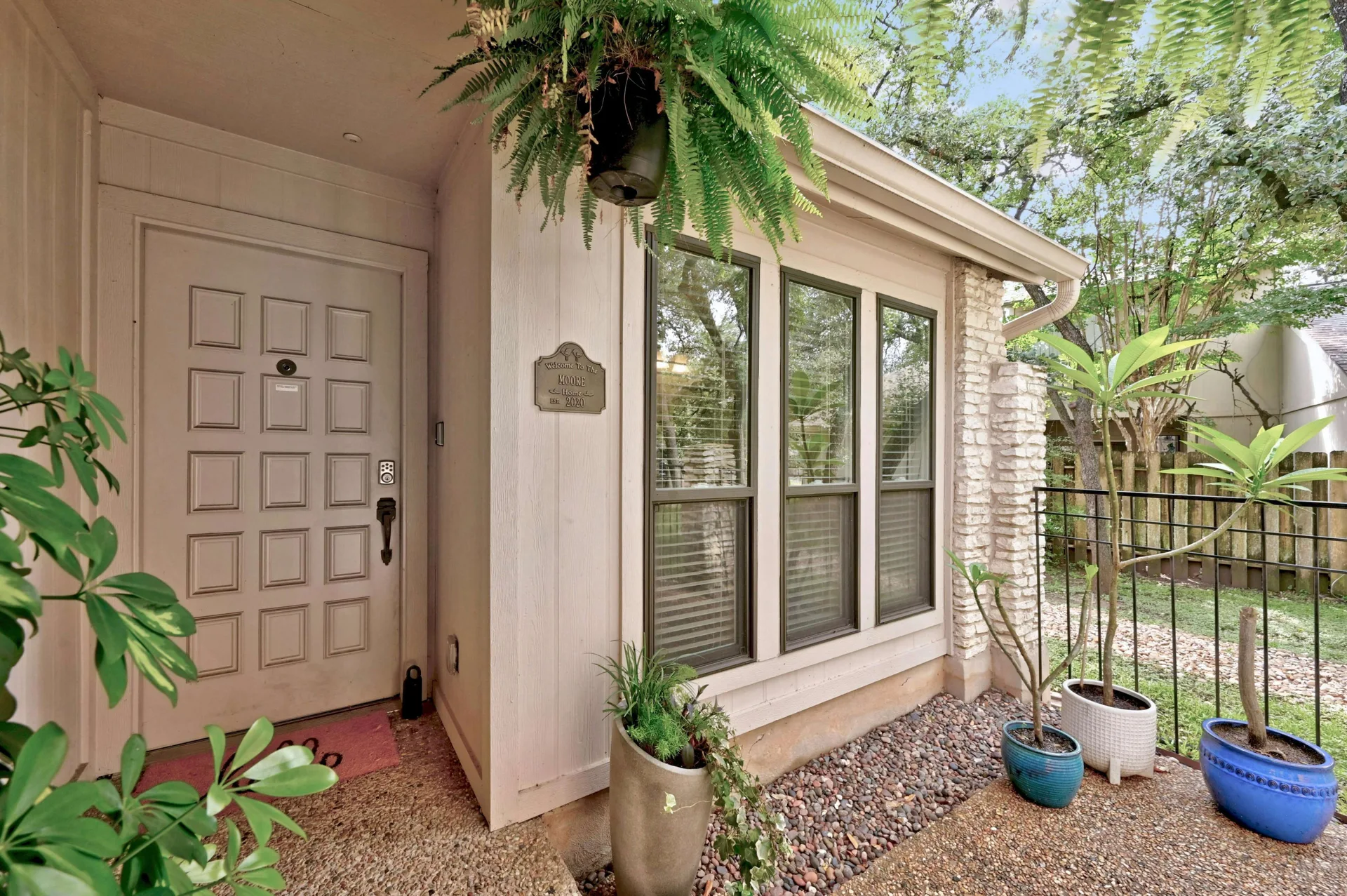 Alluring One-Story Home in in the Coveted 78759! photo 5