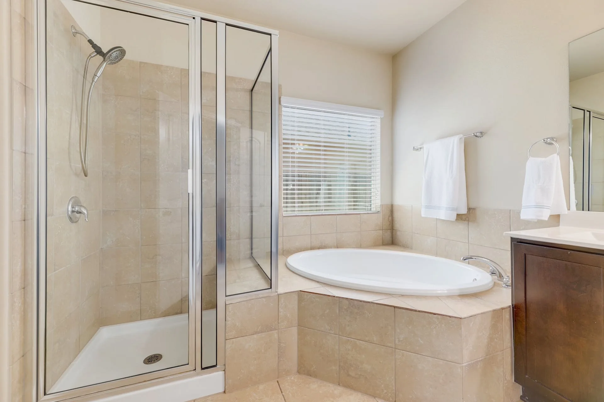 141 Serrano St, Georgetown, Texas 78628 photo 24