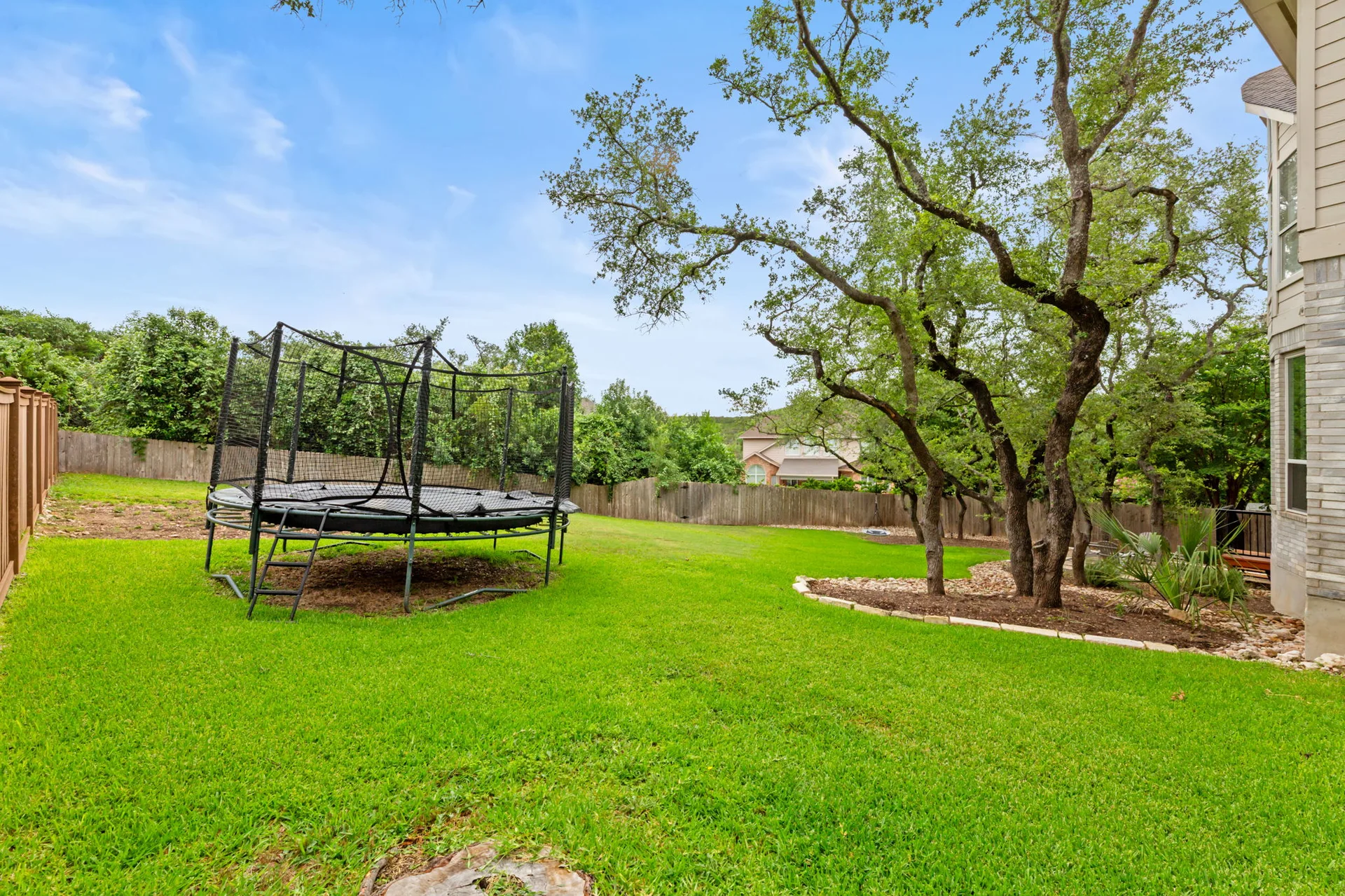 Elegant Cul-de-Sac Retreat in Steiner Ranch with Main-Level Guest Suite photo 39