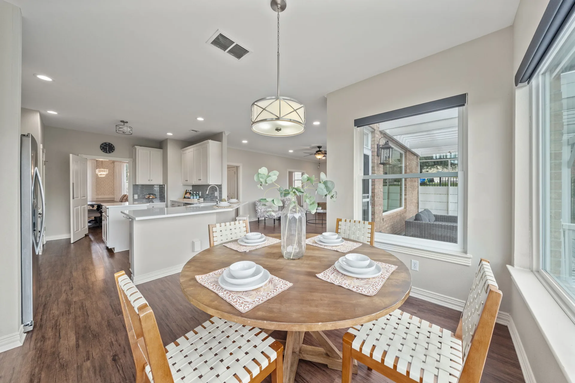 Elegant Colonial Estate in River Place | Walk to Golf, Views for Miles | For Sale or For Lease! photo 7