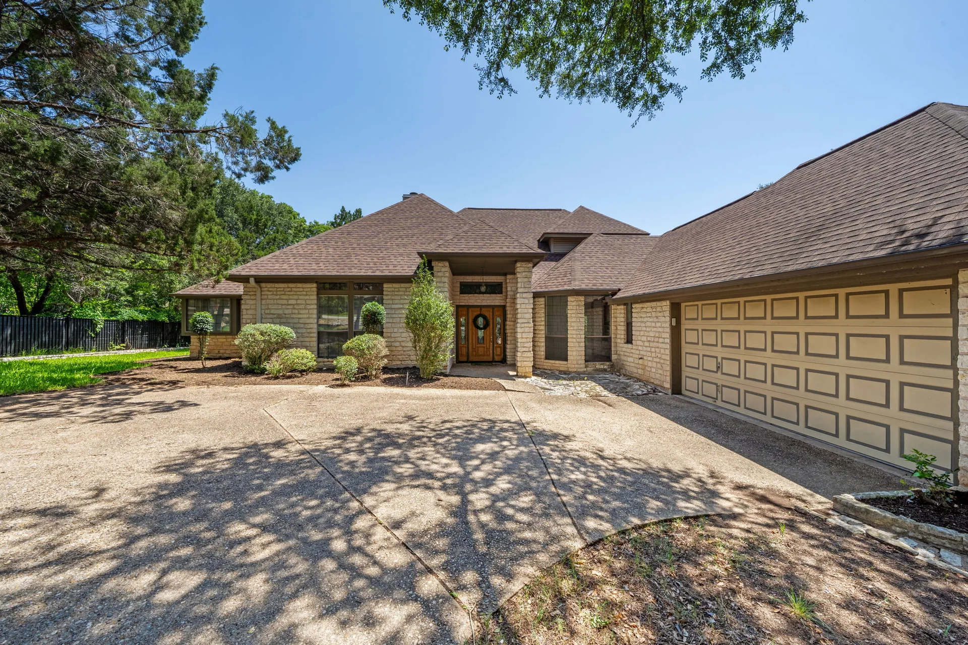 Hidden Lakeway Retreat | Full of Potential + Exclusive Buyer & Agent Incentives photo 3