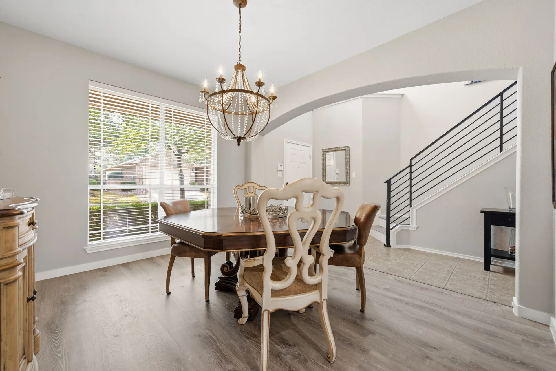 Elegantly Updated Lakeway Retreat w/ New Roof photo 8