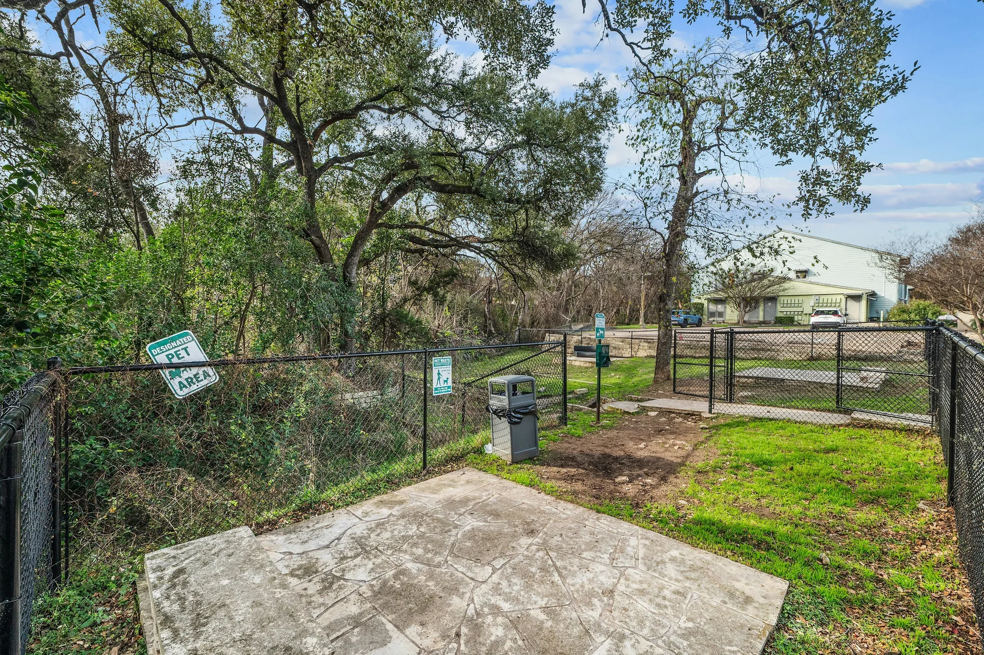 Stylish South Lamar Condo in Gated Ivy Condominiums – Prime Location with Top-Tier Amenities! photo 19