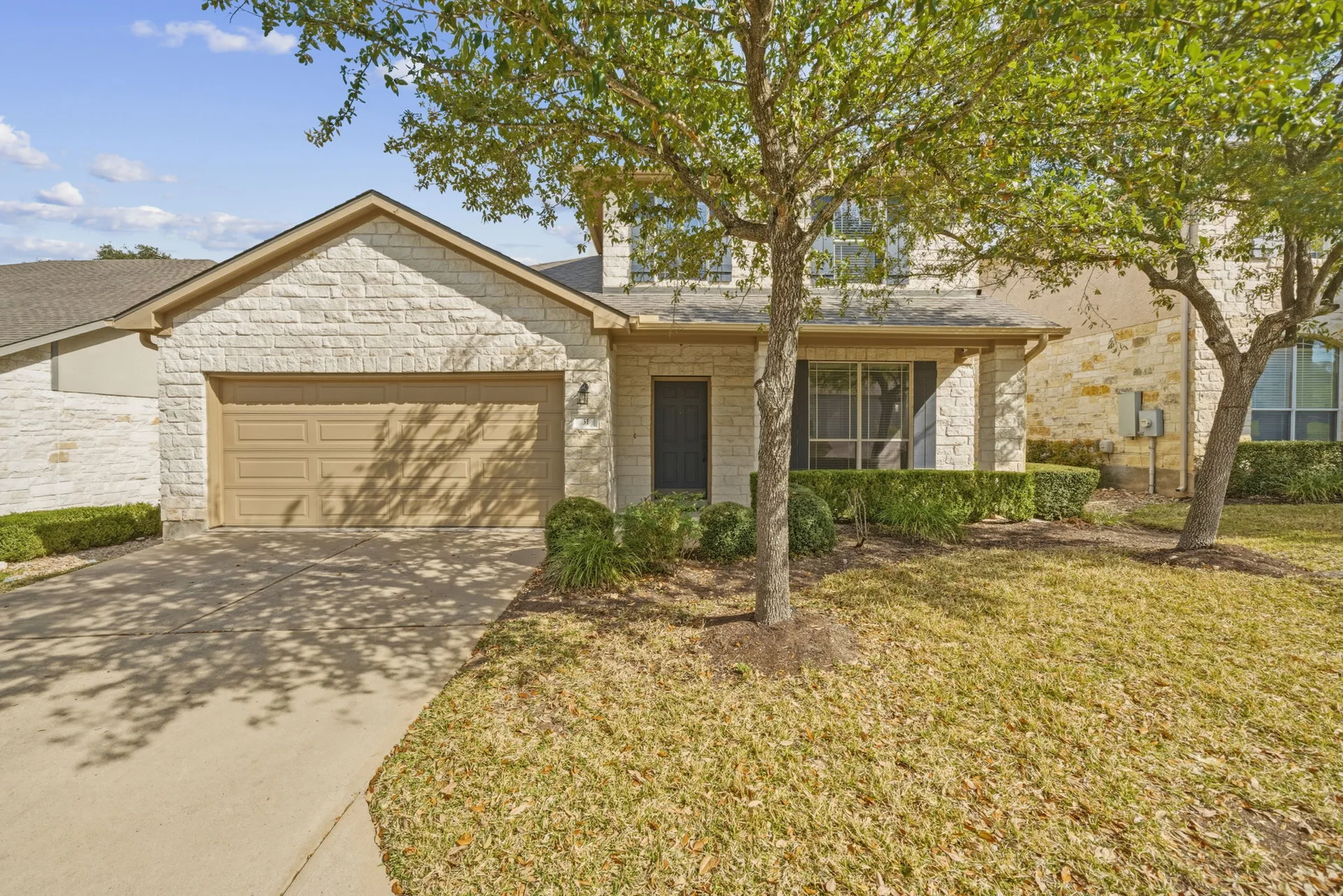 Elegantly Updated Lakeway Retreat w/ New Roof photo 2
