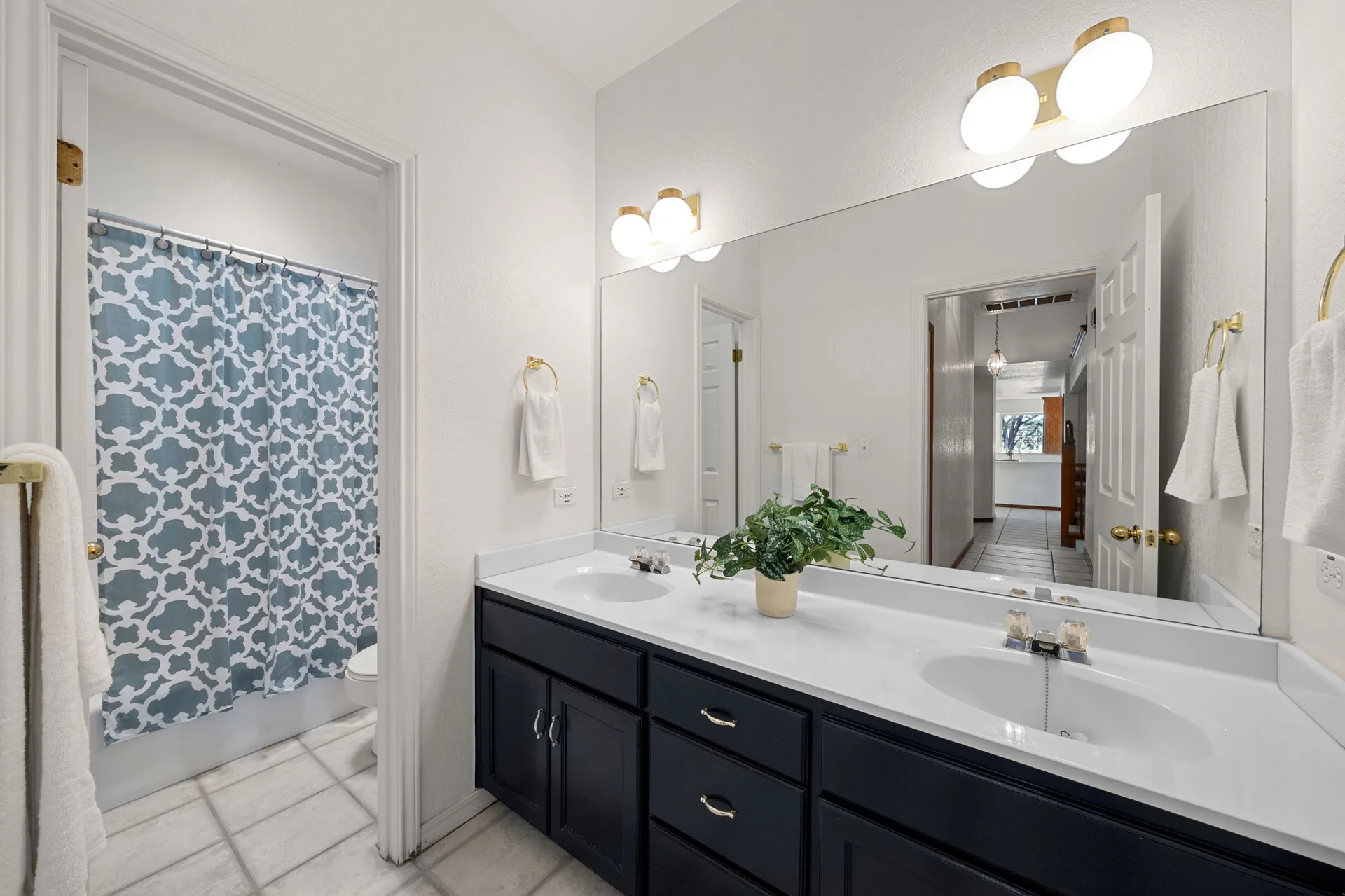 Hidden Lakeway Retreat | Full of Potential + Exclusive Buyer & Agent Incentives photo 19