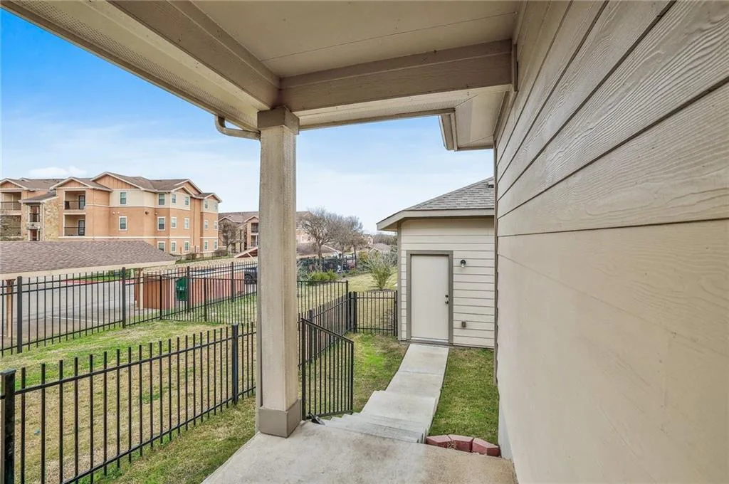 Modern Corner Lot Townhome in Coveted Carrington Court! photo 22