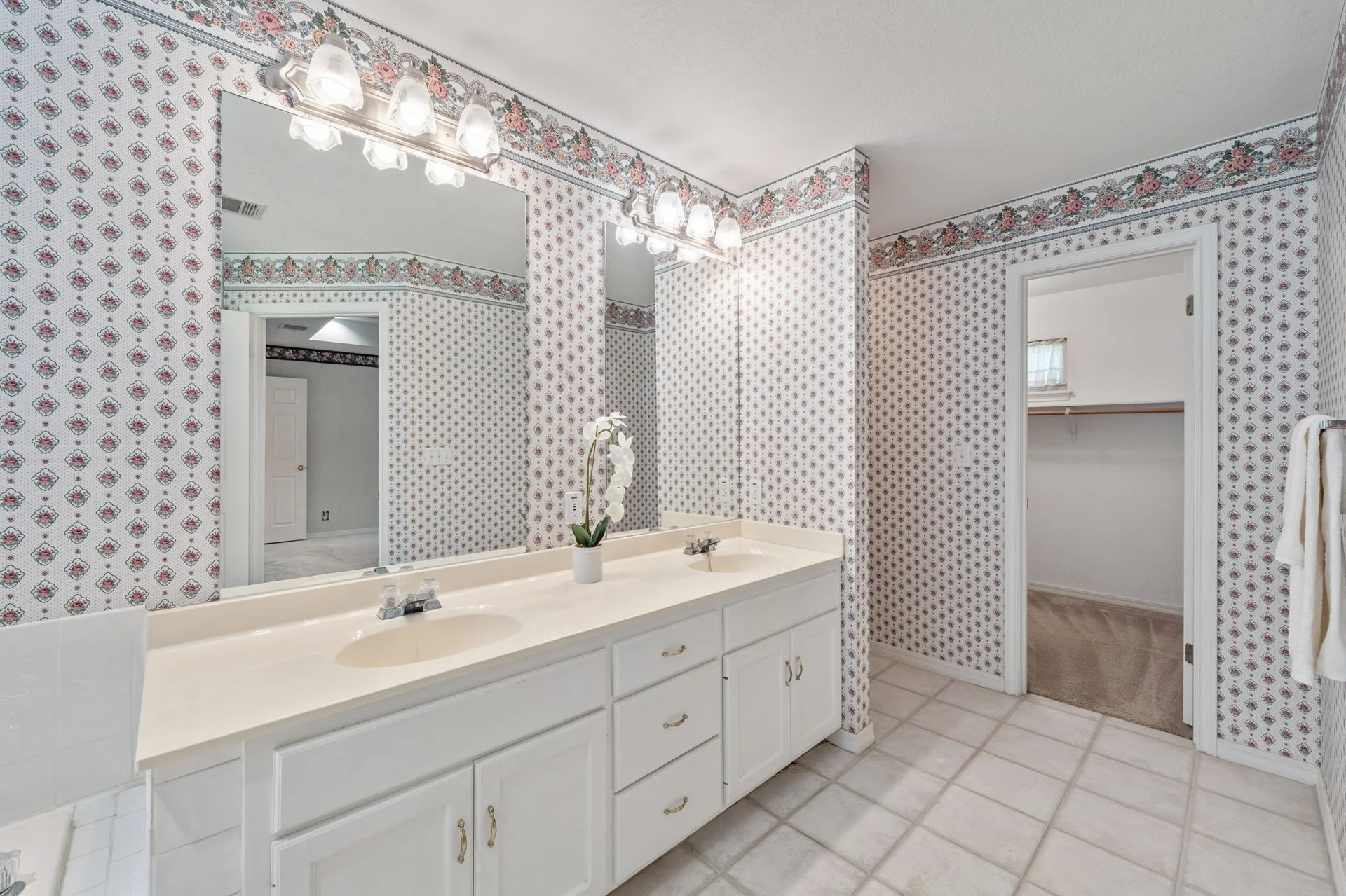 Hidden Lakeway Retreat | Full of Potential + Exclusive Buyer & Agent Incentives photo 23