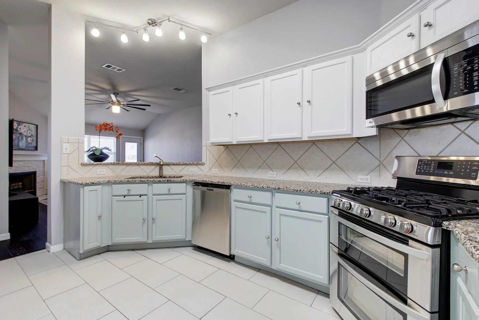 2415 Candle Ridge Trl, Georgetown, Texas 78626 photo 13