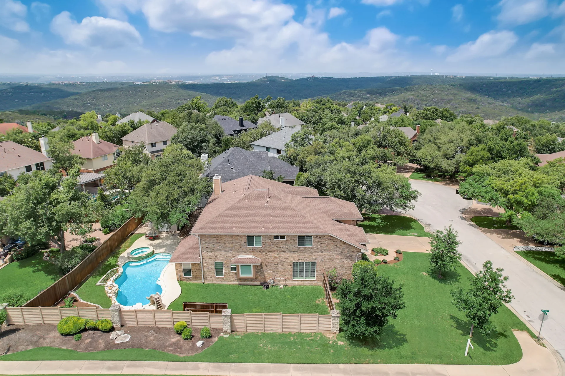 Captivating Cul-de-Sac Home in River Place with Upgrades & Sparkling Pool/Spa! photo 2