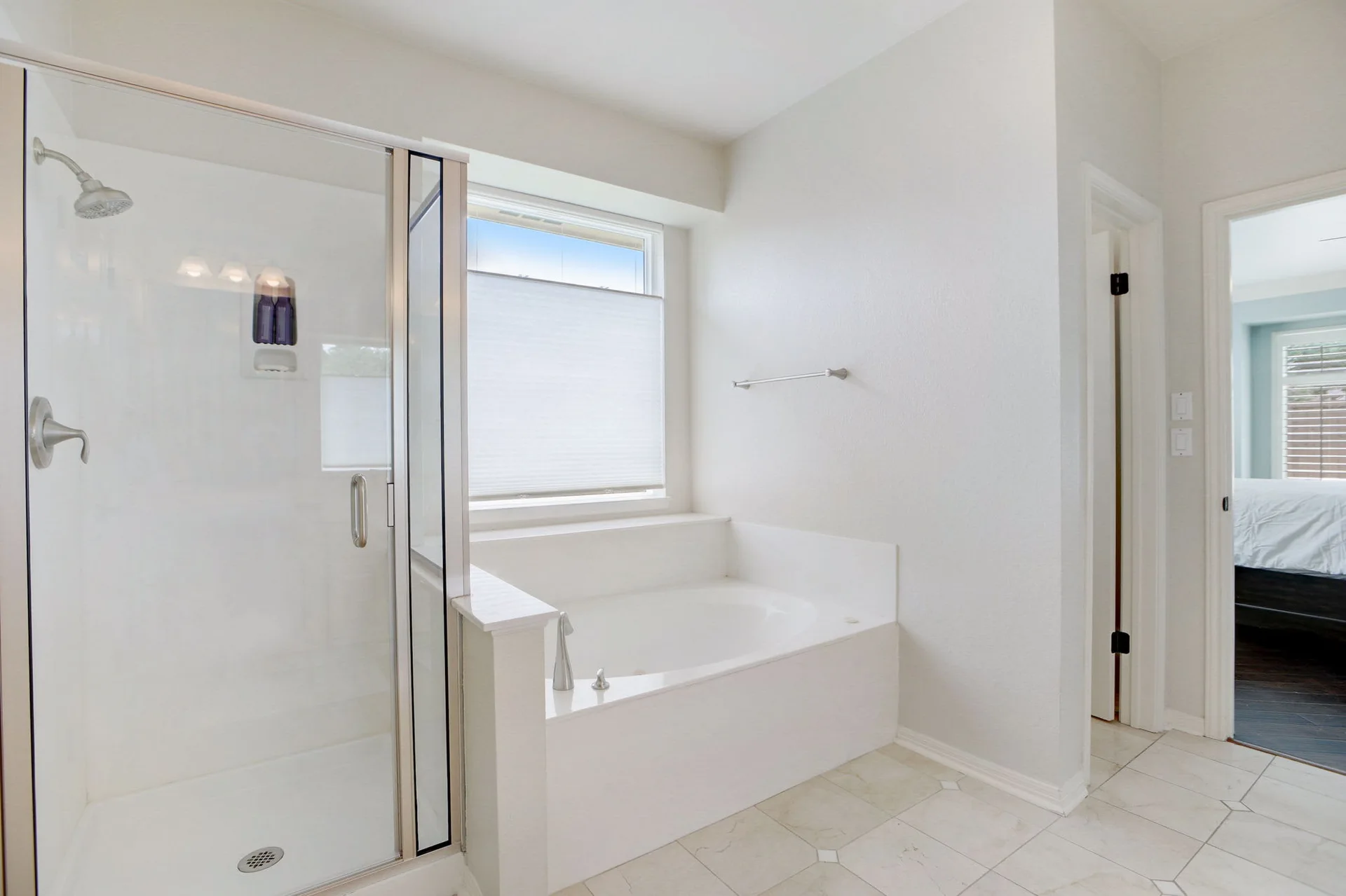 Captivating Cul-de-Sac Home in River Place with Upgrades & Sparkling Pool/Spa! photo 34