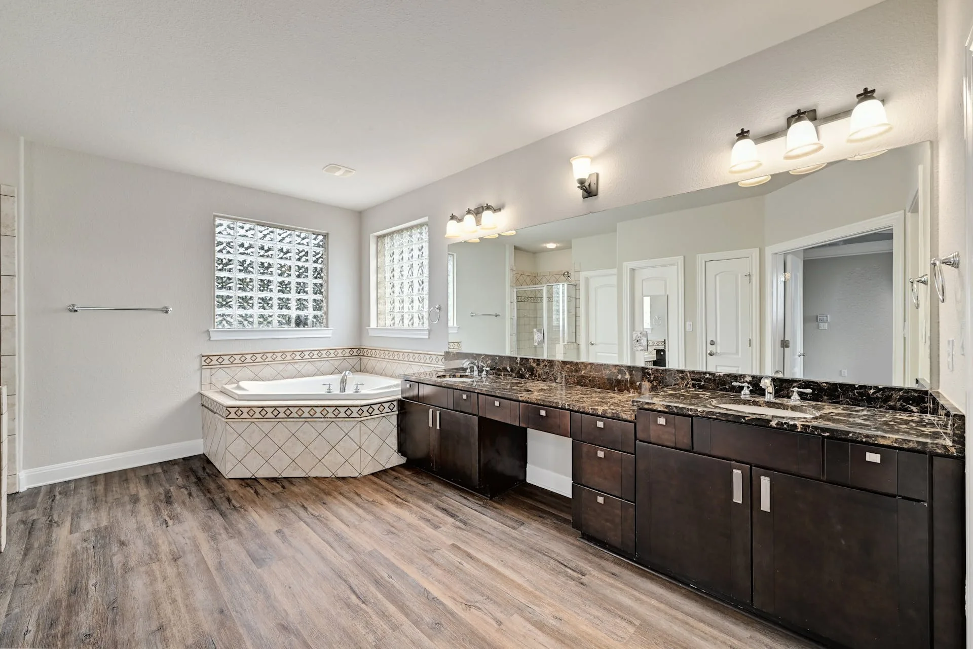 Stunning 5-Bedroom Luxury Home with Breathtaking Hill Country Views in Gated Community! | Short Walk to Lake Travis H.S. | Resort-style Amenities photo 26