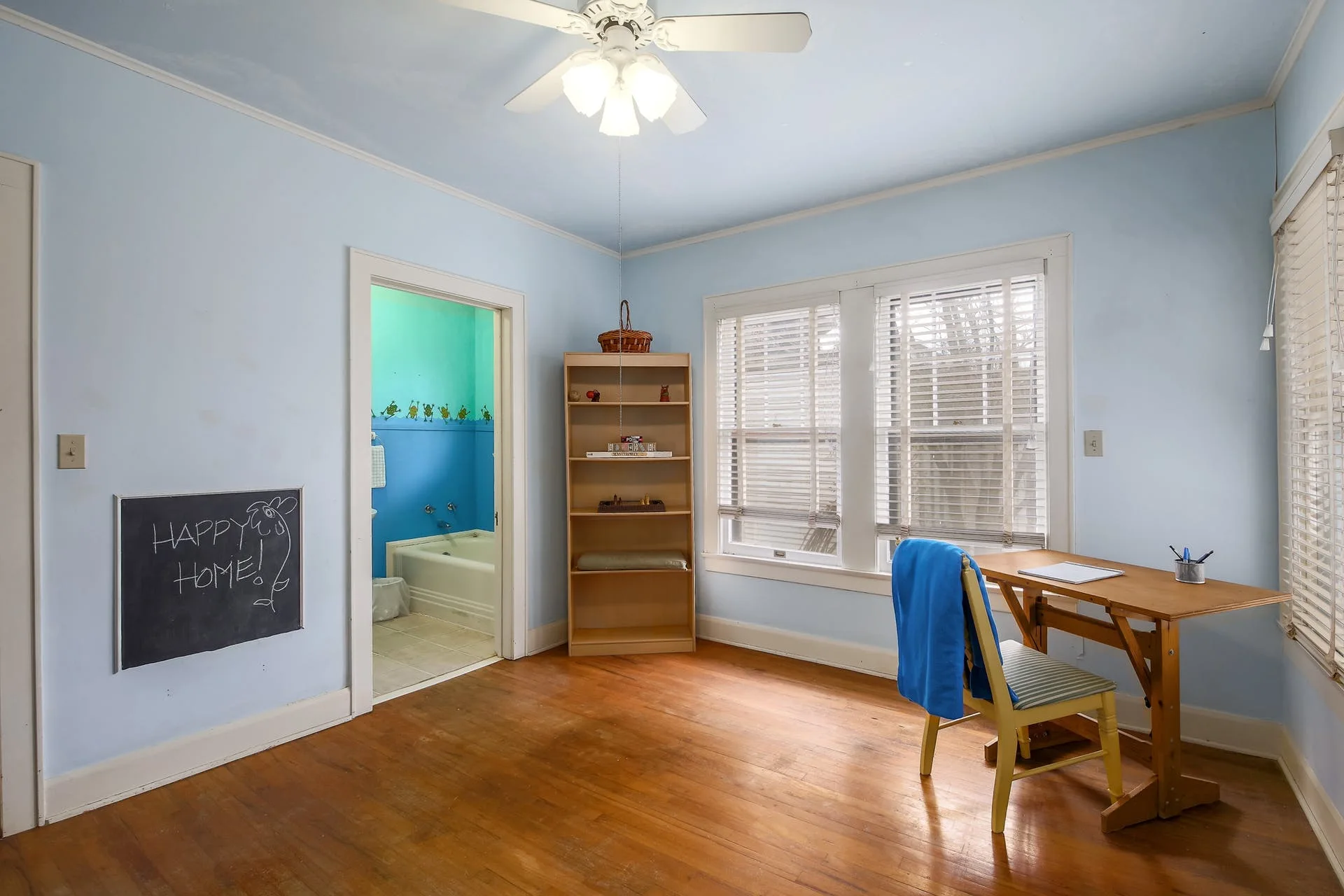 1202 Sloan St photo 23