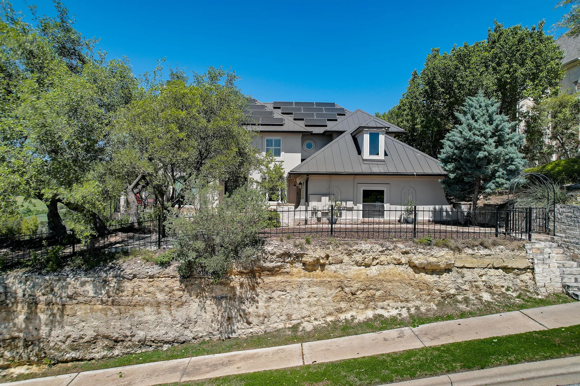 Hill Country Paradise: Luxurious 4/3 Home with Heated Pool/Spa and Spectacular Sunset Views in River Place! photo 76
