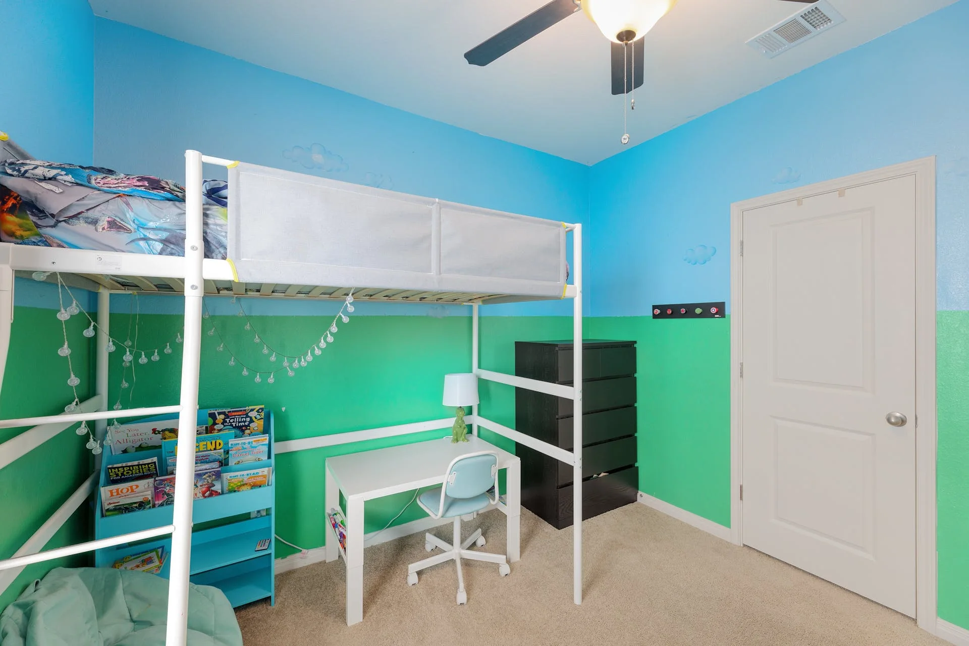 13912 Mark Christopher Way, Manor photo 21