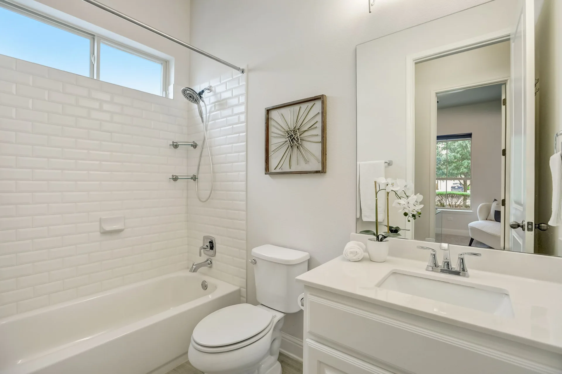 Spacious 4-Bedroom Home in The Preserve at Four Points – A+ School District, Open Floorplan, Luxurious Primary Suite, Covered Patio, and More! photo 13