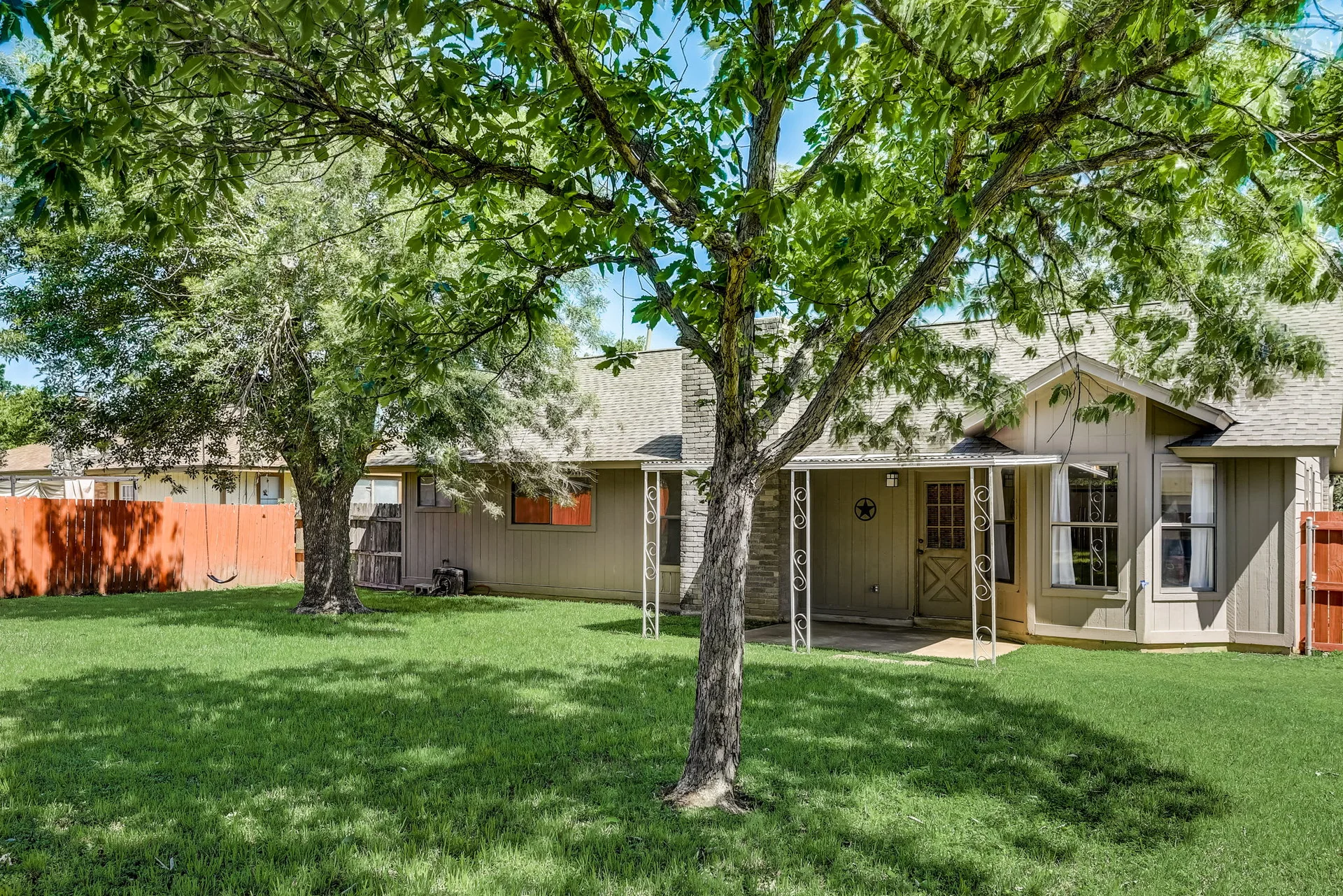 Transform this 1-Story Brushy Creek Home w/ a New Roof into Your Dream Oasis! photo 27