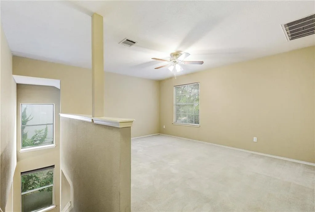 Stunning Milwood Home: Prime Location and Secluded Backyard that Backs to a Greenspace! photo 11