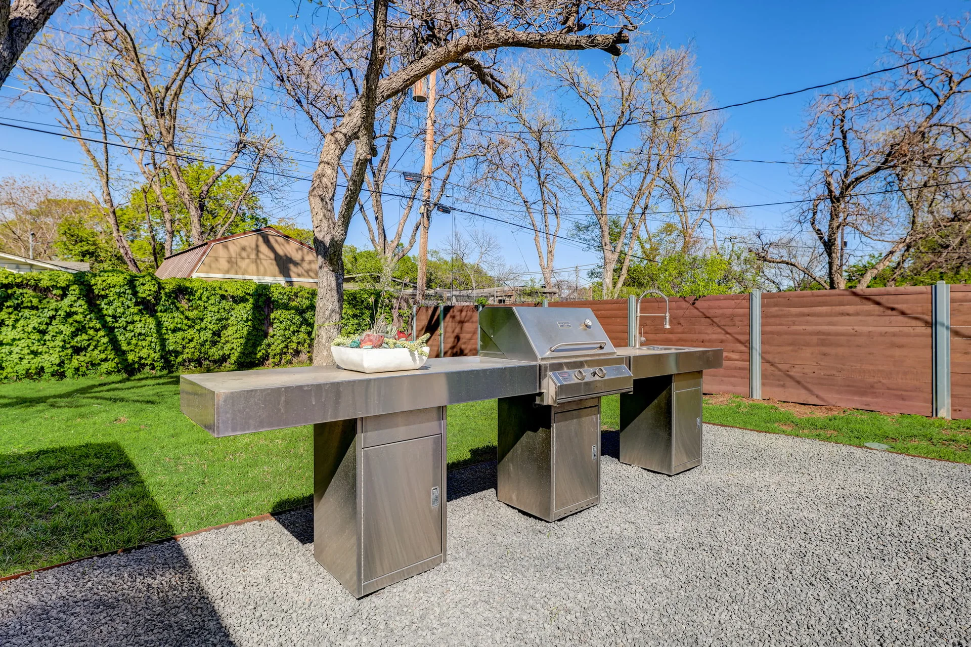 Stunning modern mid-century rebuilt home in the sought-after Delwood Heights near Mueller! photo 57
