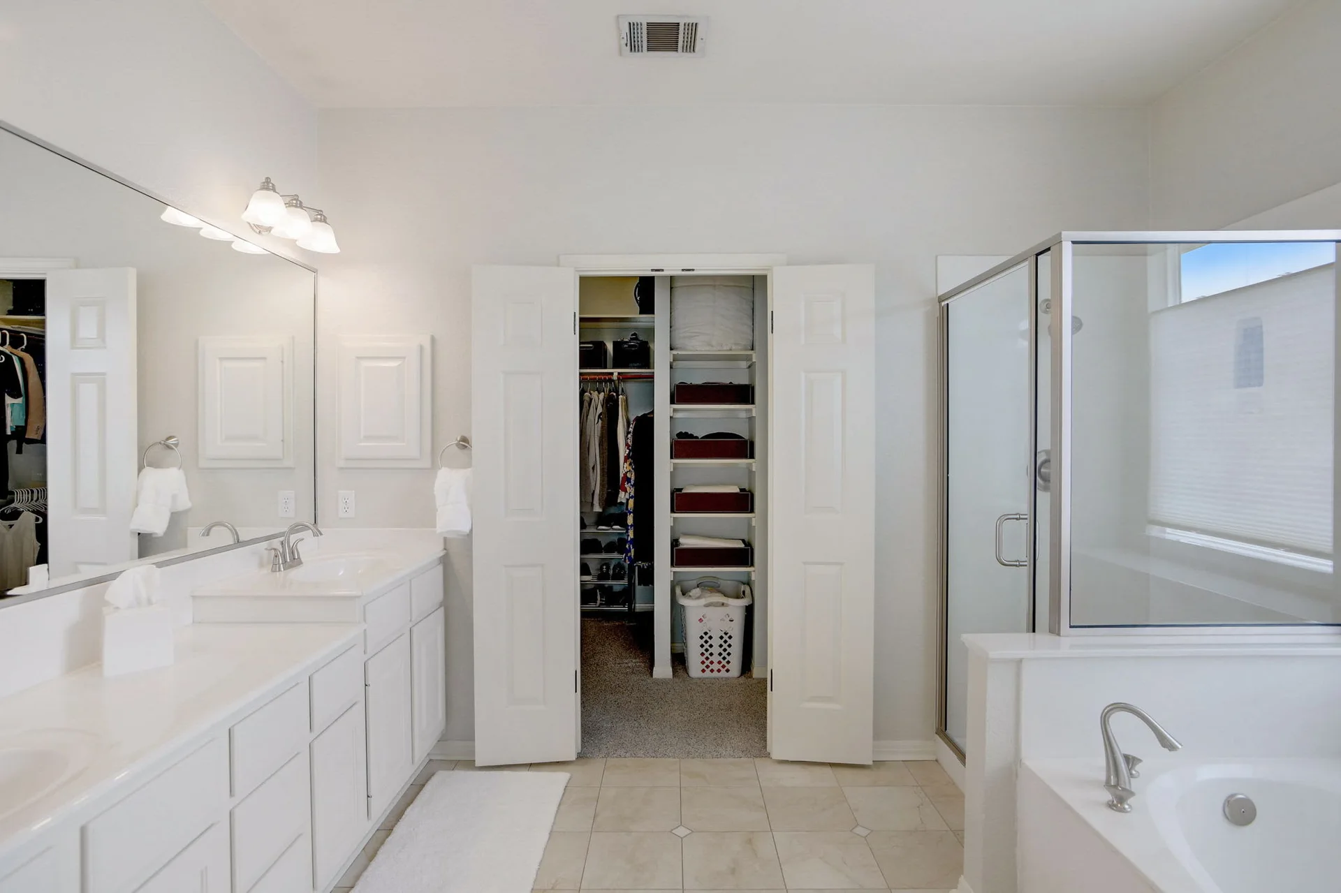 Captivating Cul-de-Sac Home in River Place with Upgrades & Sparkling Pool/Spa! photo 33