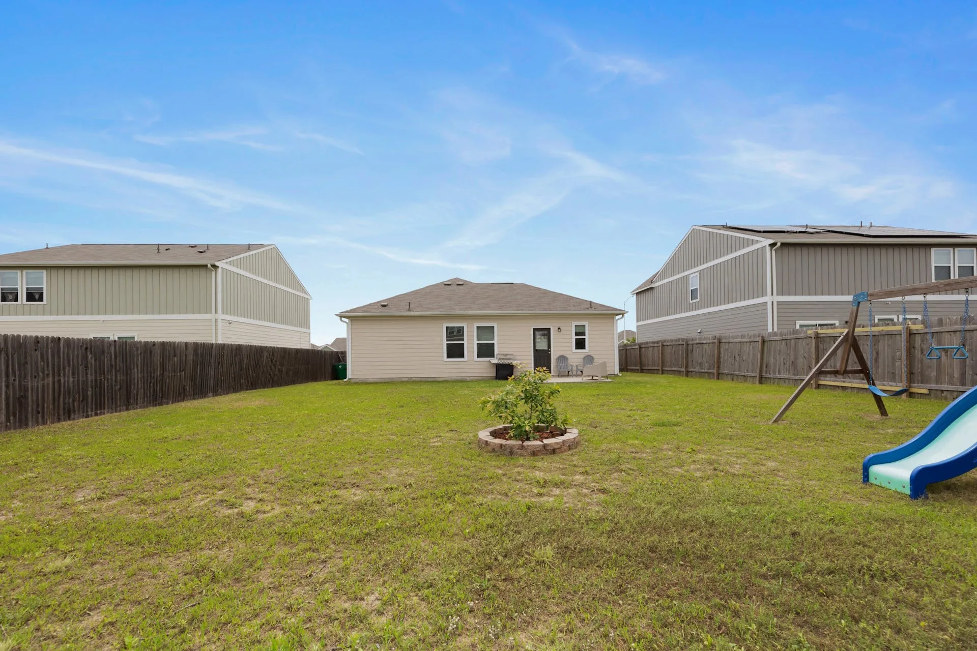 13912 Mark Christopher Way, Manor photo 25
