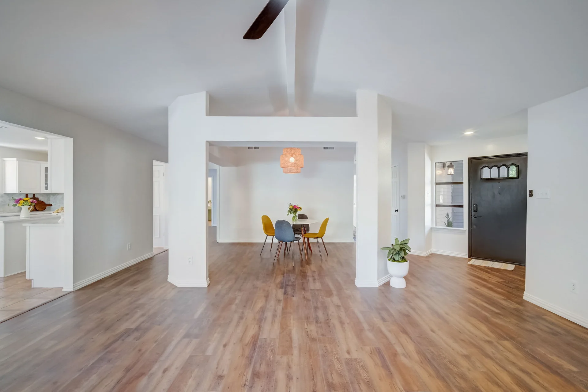 Charming Milwood Home Near Apple & The Domain photo 13