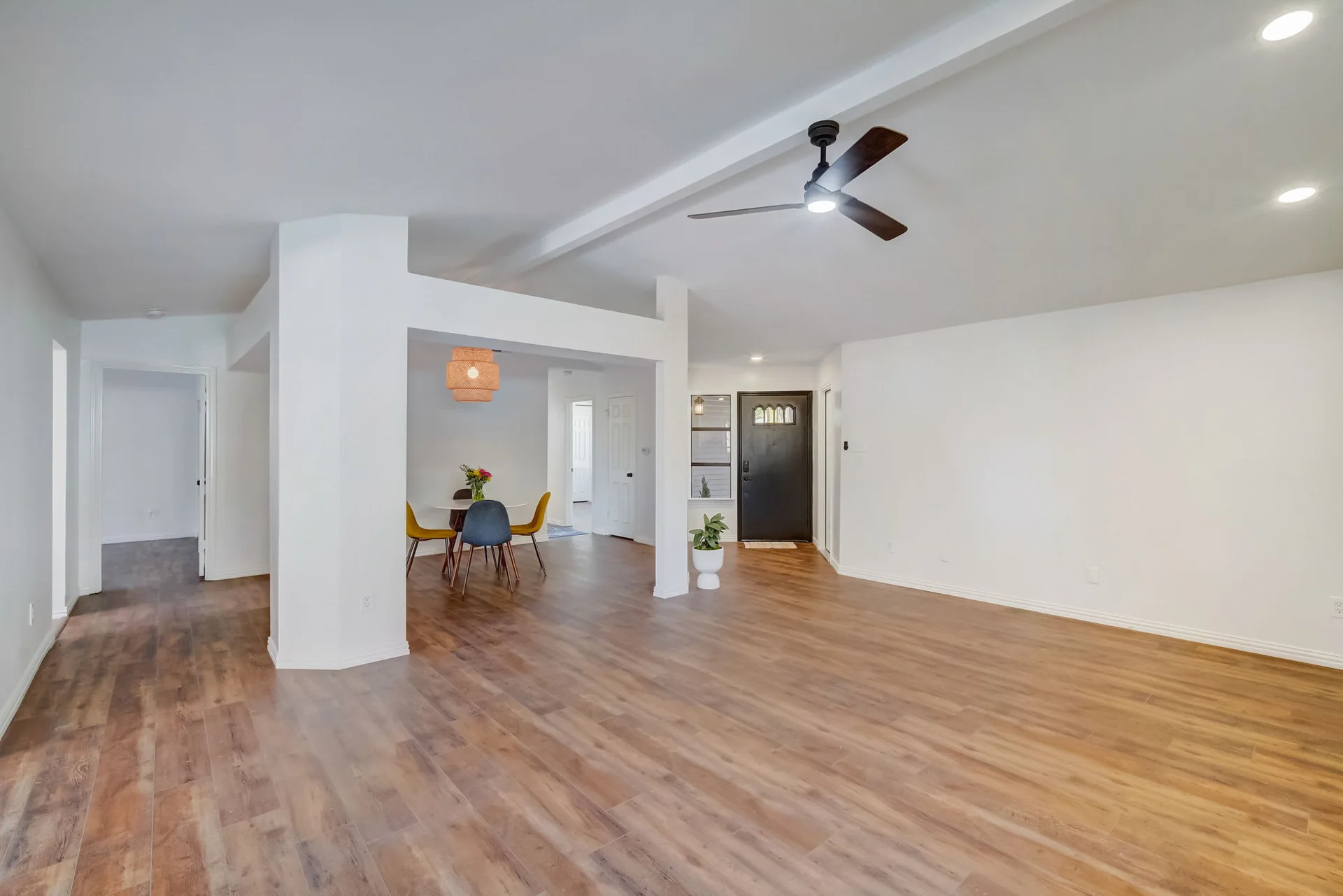 Charming Milwood Home Near Apple & The Domain photo 12