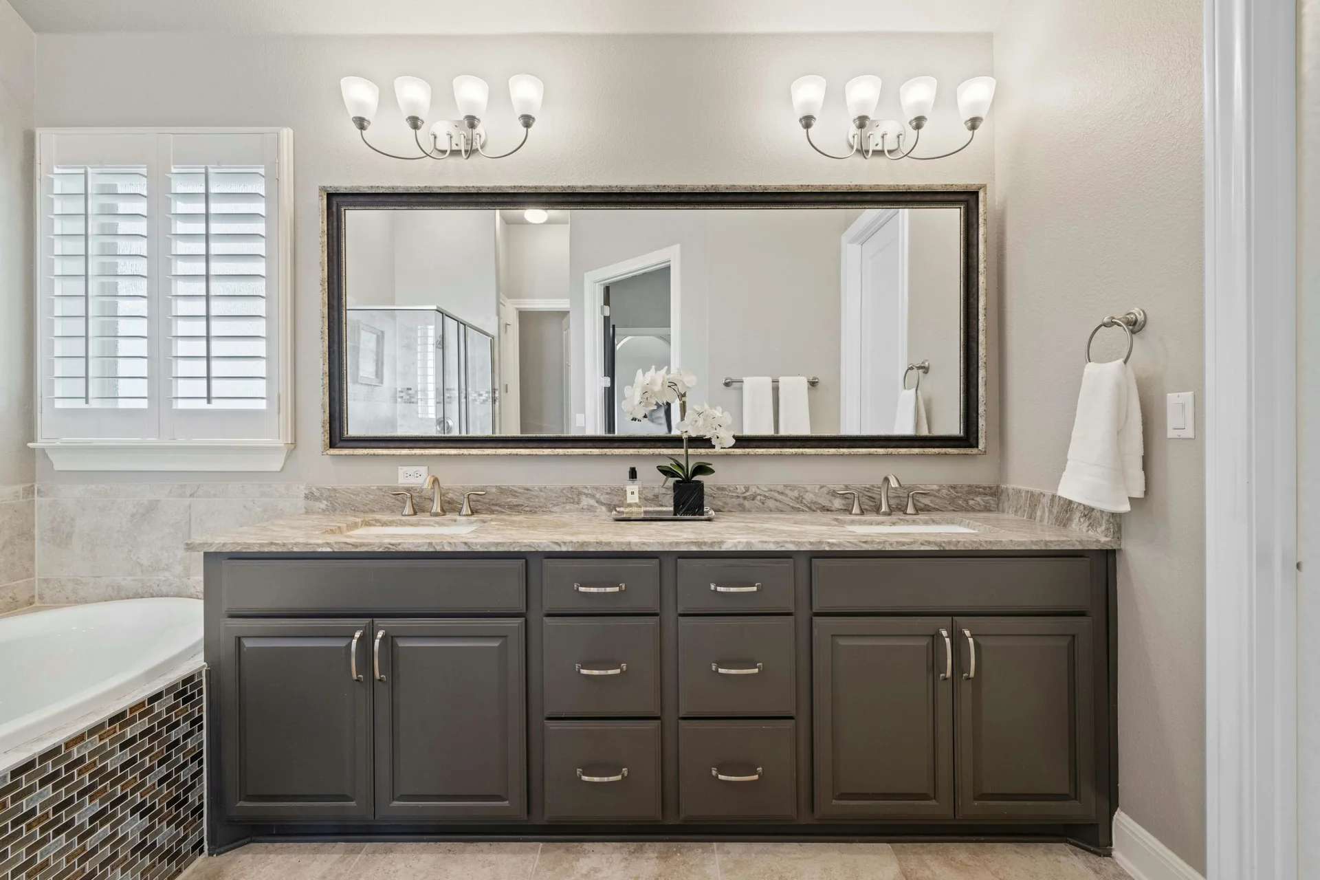 Impeccably Maintained 1-Story Taylor Morrison Home with Luxurious Amenities in Desirable Travisso Neighborhood! photo 17