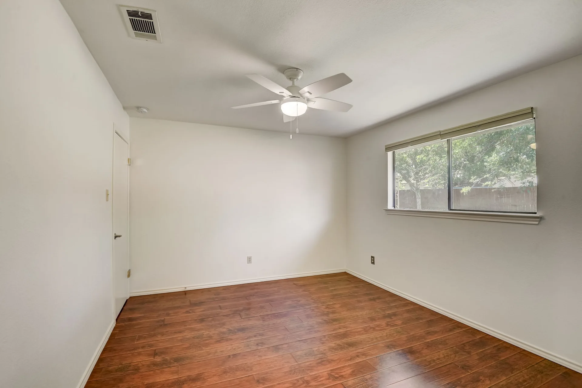 Transform this 1-Story Brushy Creek Home w/ a New Roof into Your Dream Oasis! photo 15